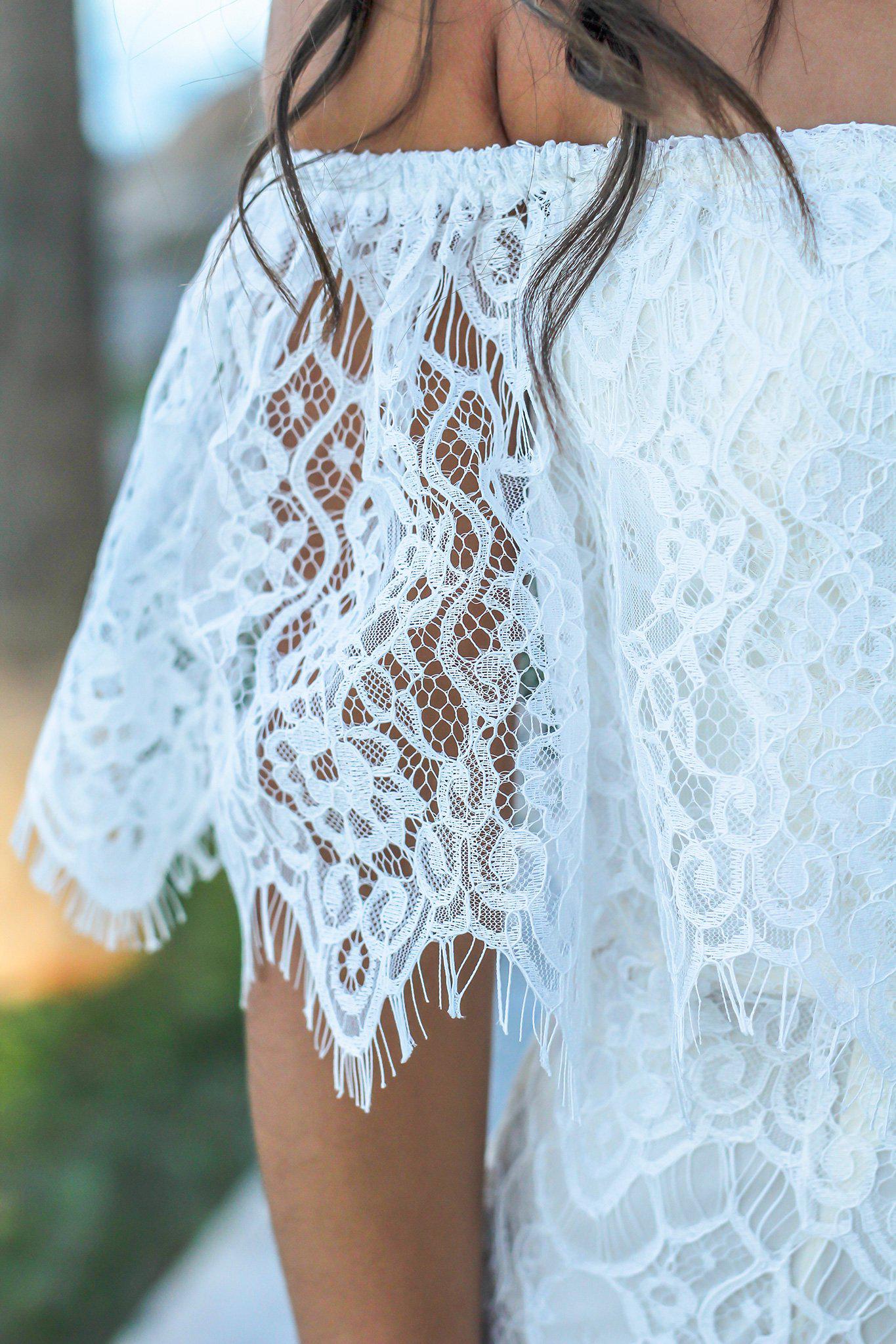 Stunning Ivory Off-the-Shoulder Lace Long Maxi Evening Dress