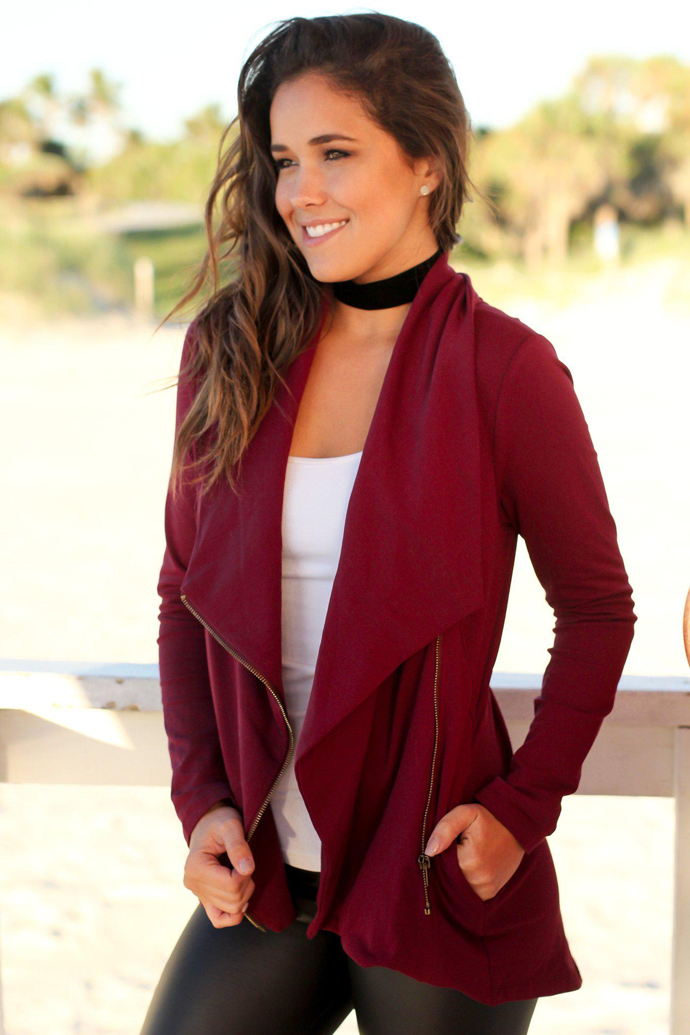 Stylish Burgundy Cotton-Spandex Jacket with Side Zipper and Front Pockets