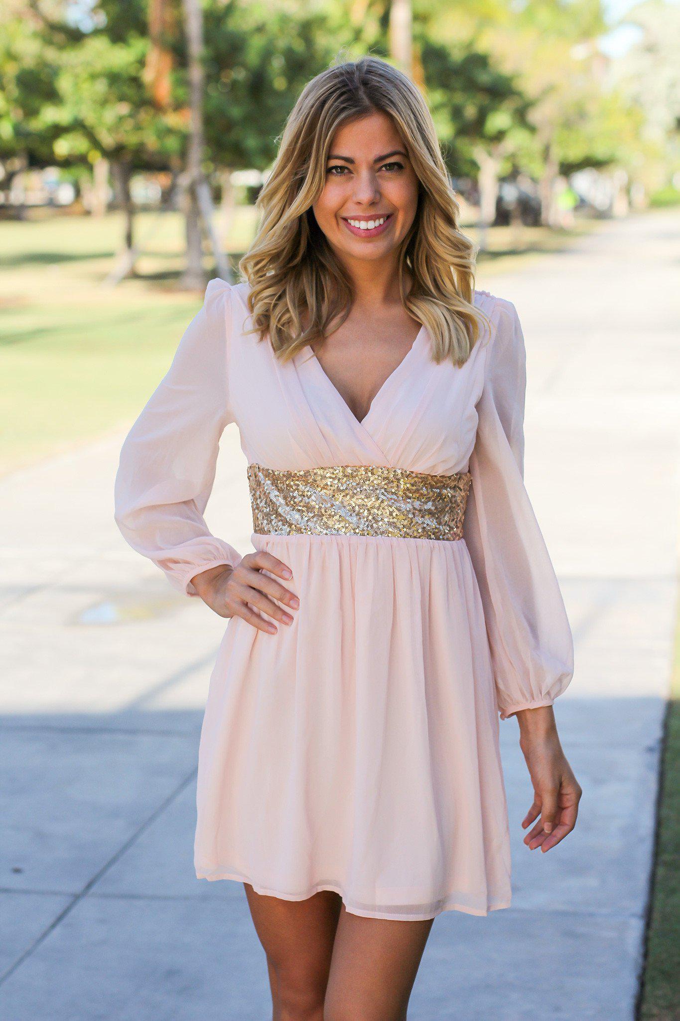 Charming Light Pink Short Dress with Sparkling Sequined Waist