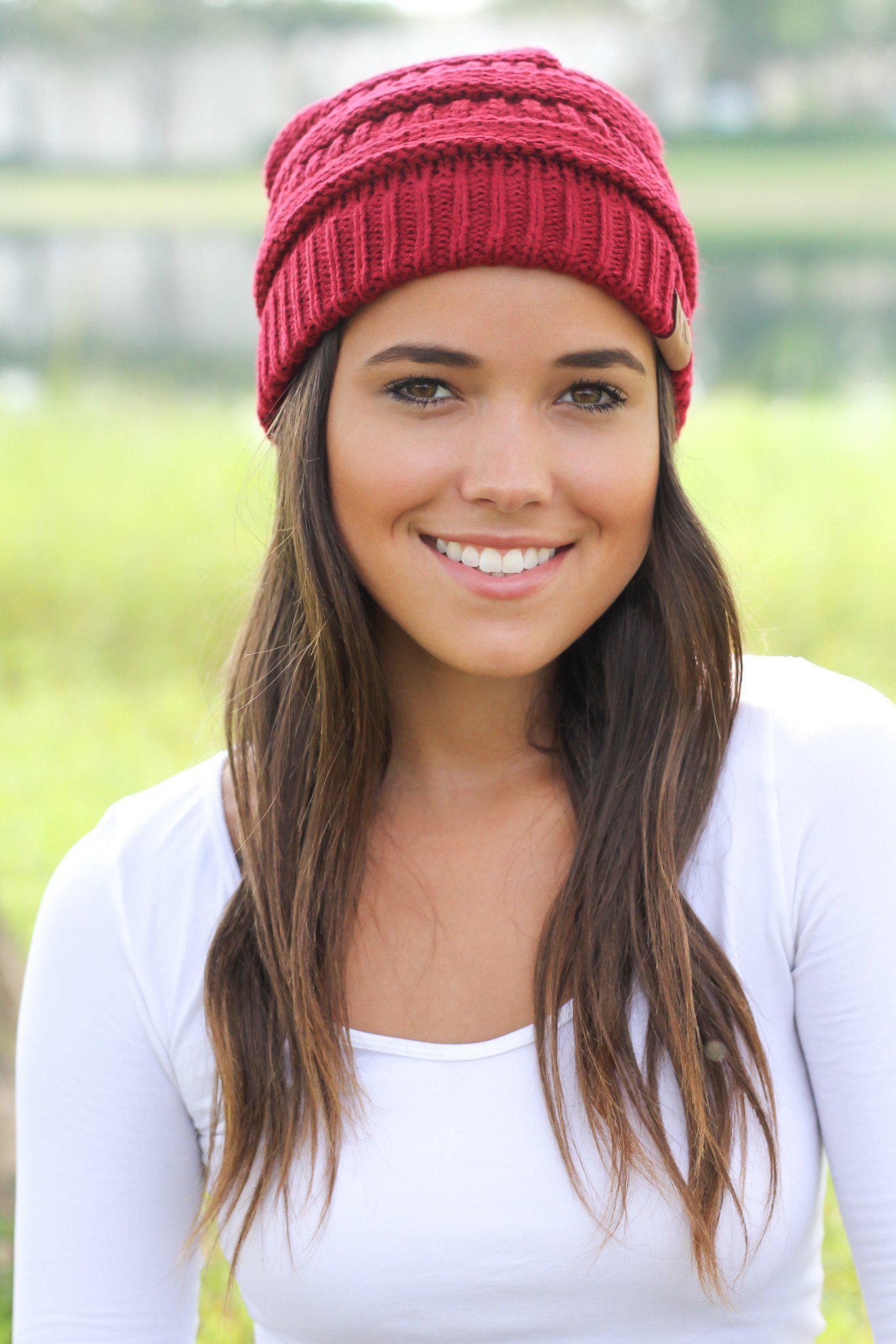 Stylish One-Size Burgundy Knitted Beanie for Fashionable Outfits