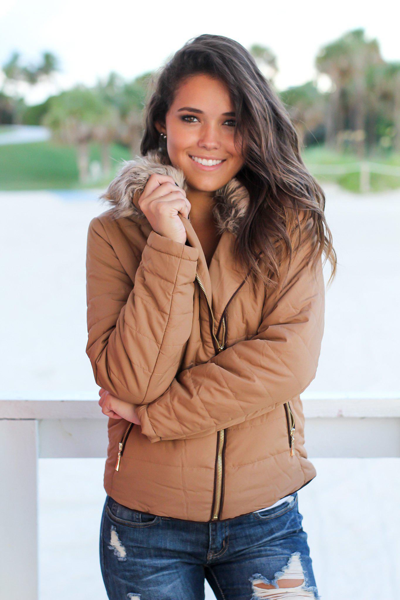 Cozy Camel Quilted Jacket with Side Zipper for Fall and Winter