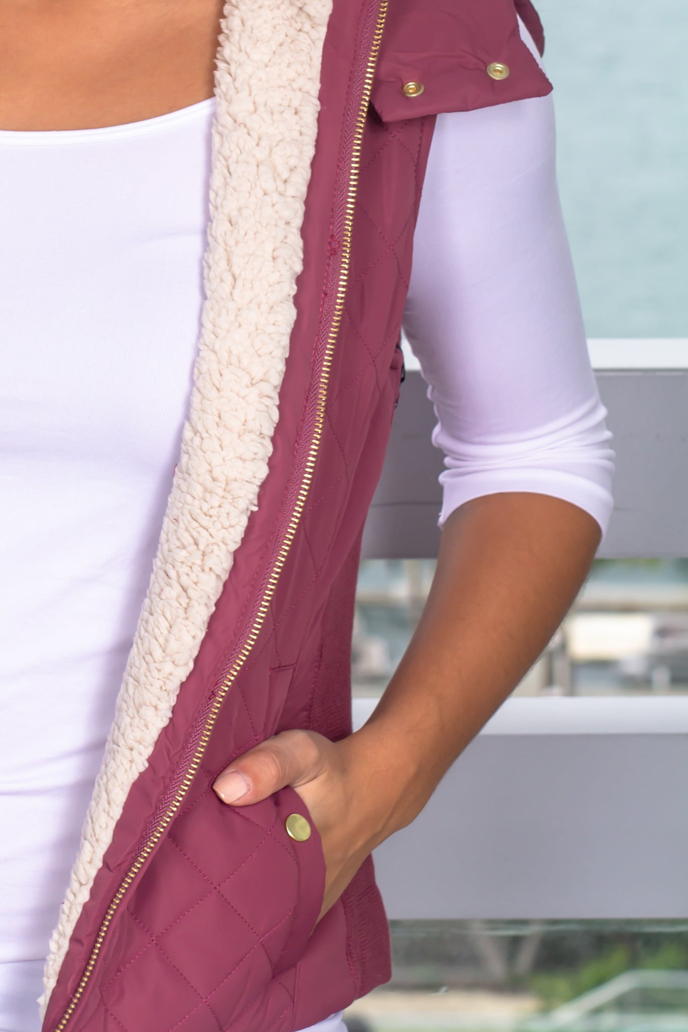 Stylish Maroon Quilted Winter Vest with Faux Fur Collar for Fashionable Fall and Winter Wear