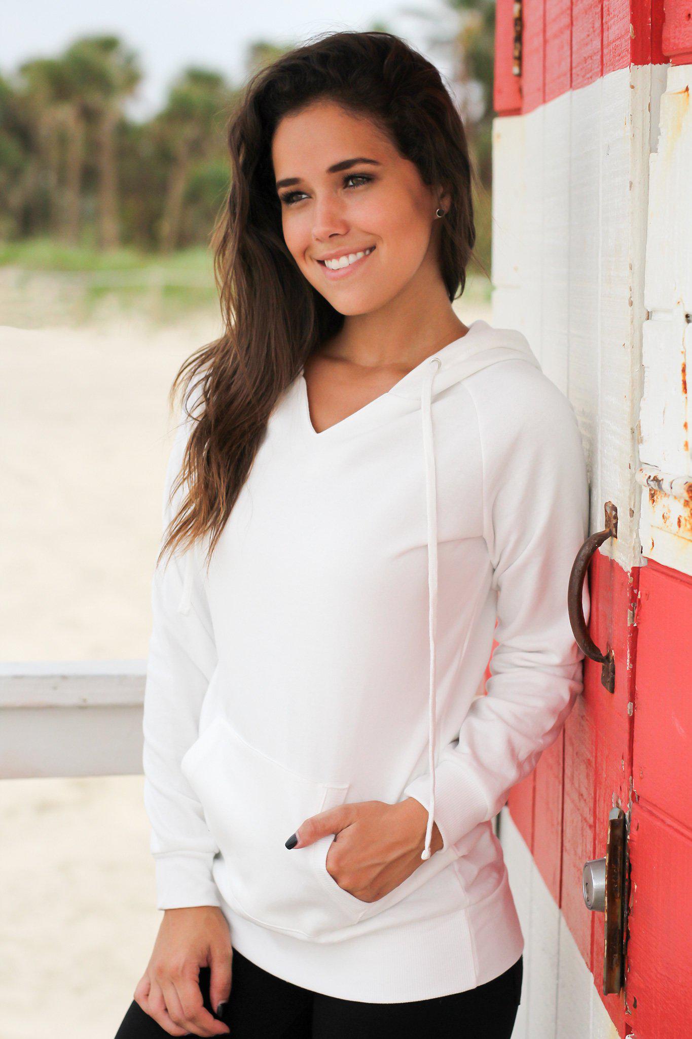Stylish Ivory V-Neck Hoodie with Front Pocket for Cool Seasons