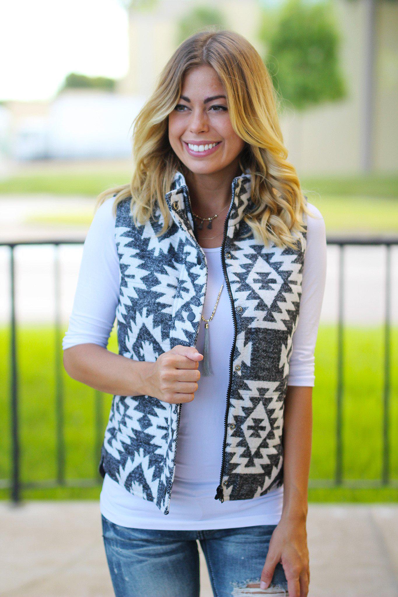 Stylish Charcoal Aztec Design Sleeveless Vest with Convenient Pockets
