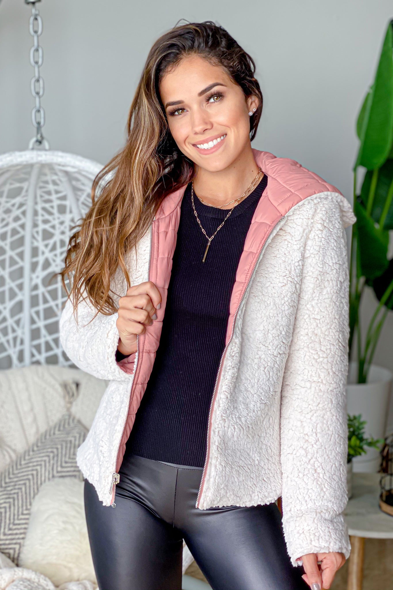 Stylish Reversible Puffer Jacket in Mauve Color with Faux Sherpa Interior