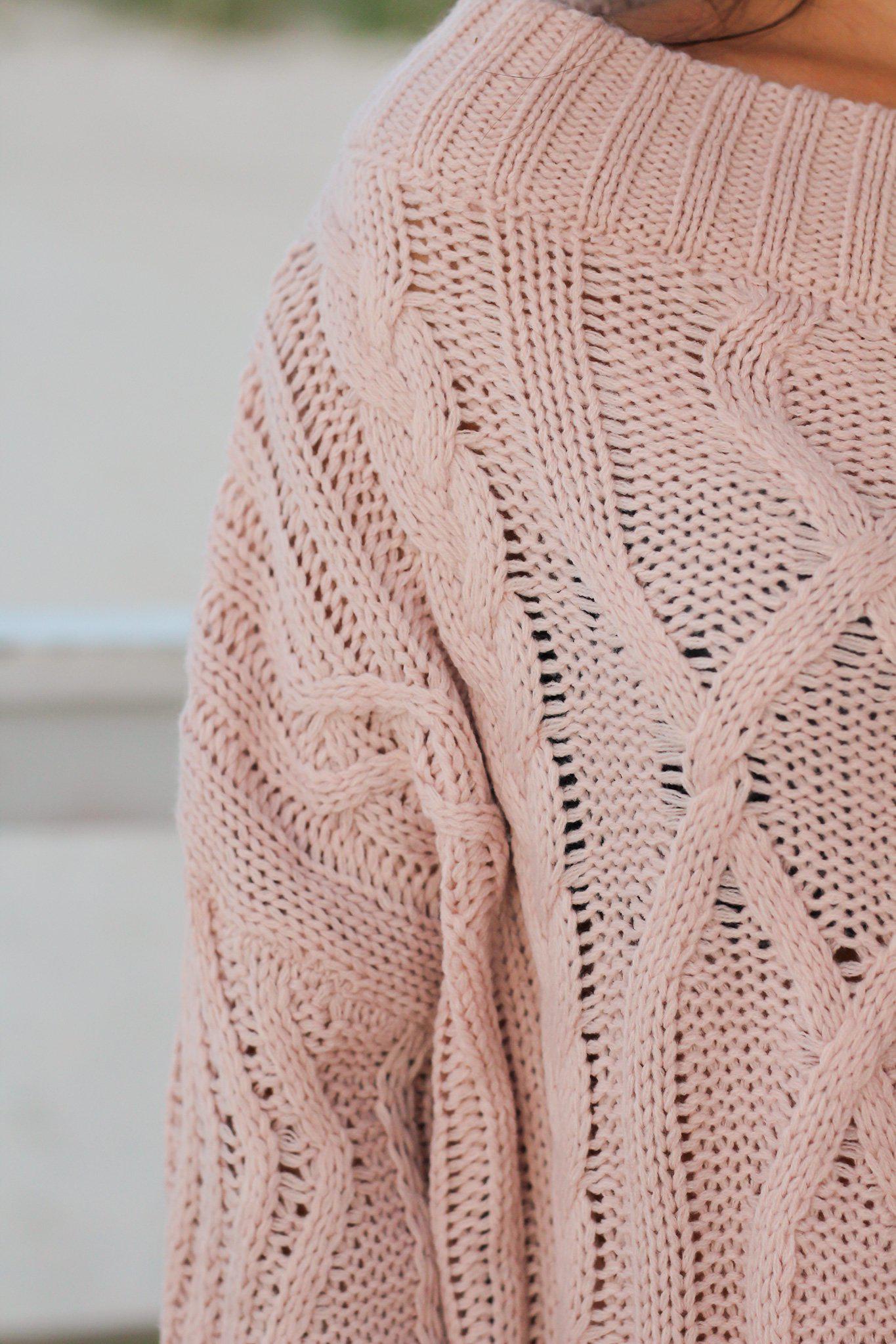 Adorable Loose-Fit Long-Sleeved Light Pink Knit Sweater for Fall and Winter