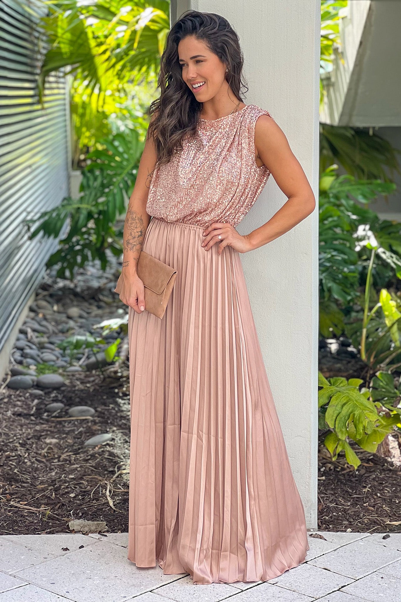 Elegant Champagne Sequined Top Maxi Dress for Formal Occasions