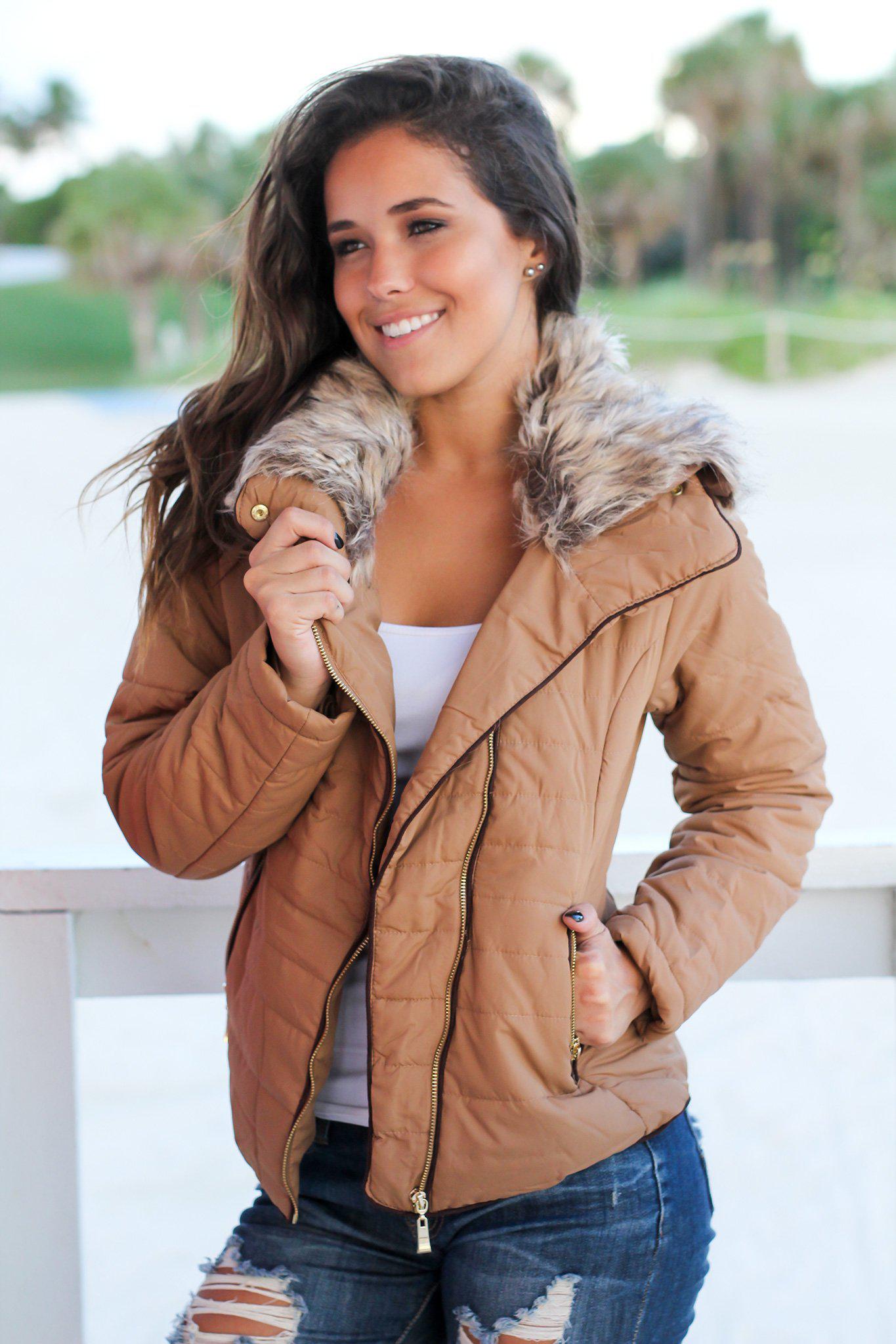 Cozy Camel Quilted Jacket with Side Zipper for Fall and Winter