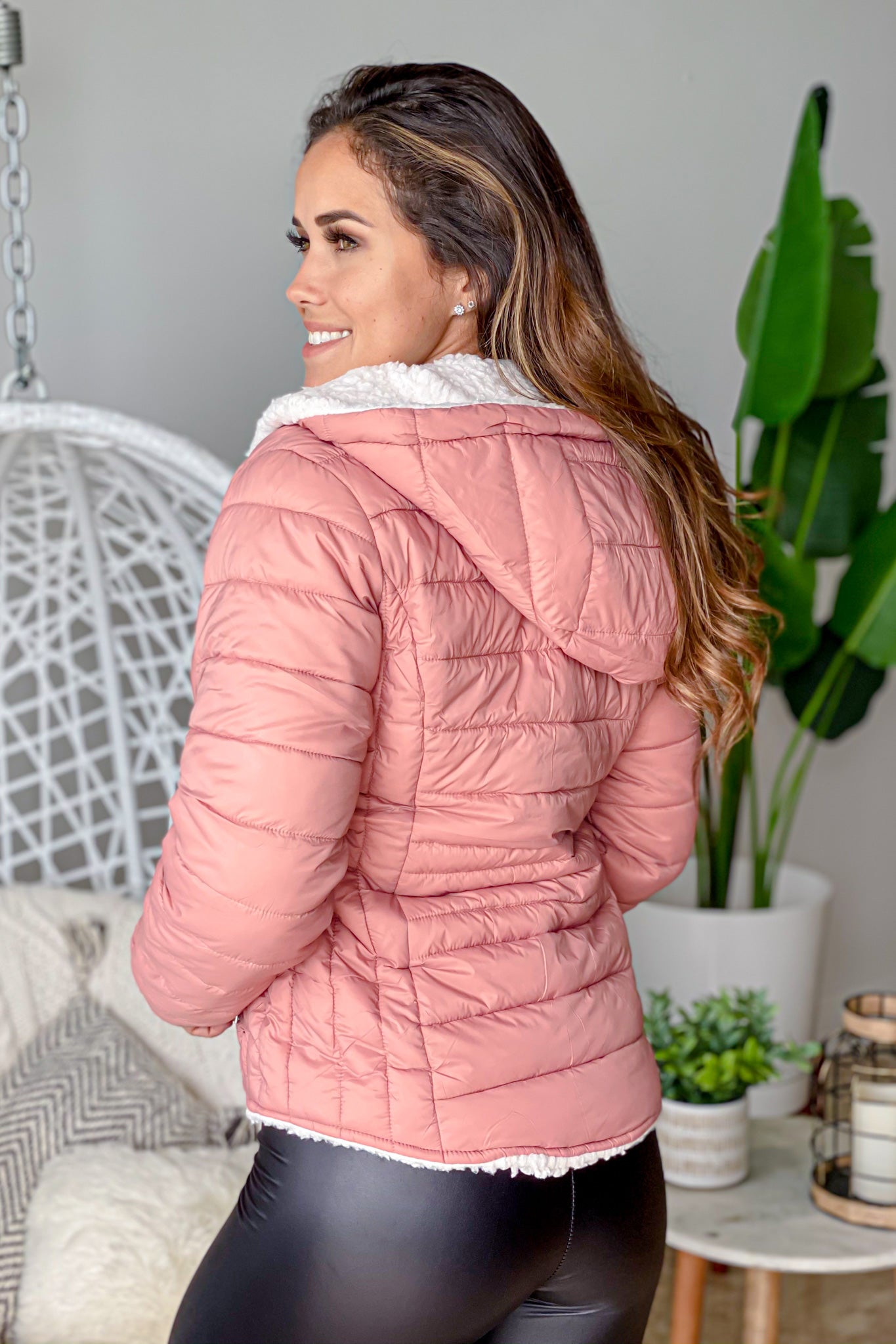 Stylish Reversible Puffer Jacket in Mauve Color with Faux Sherpa Interior
