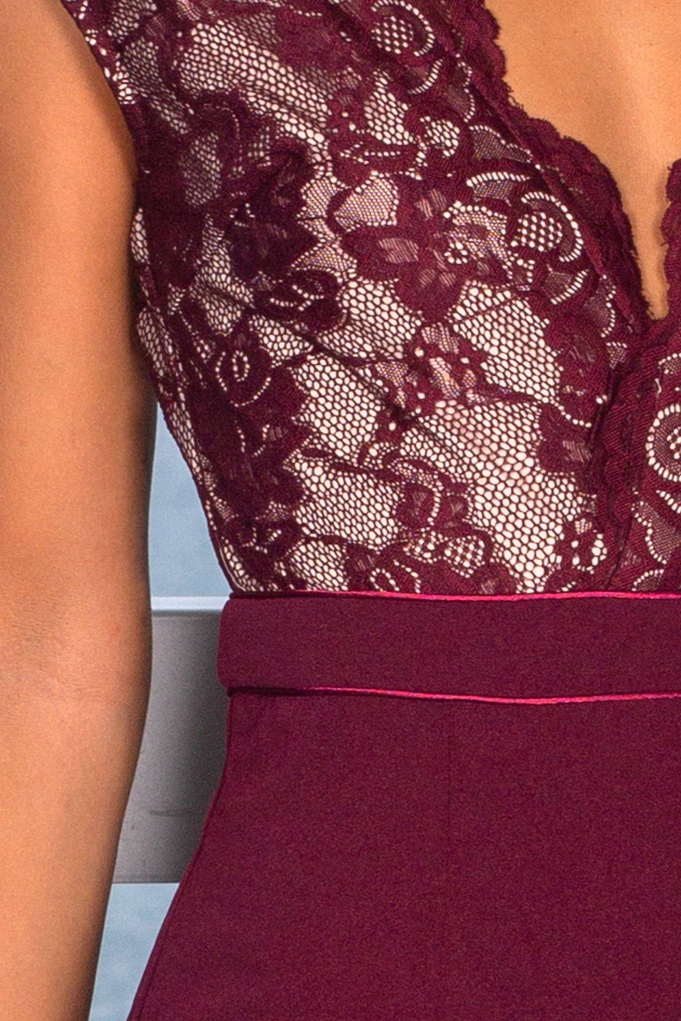 Elegant Burgundy Formal Maxi Dress with Lace Top and Side Slit
