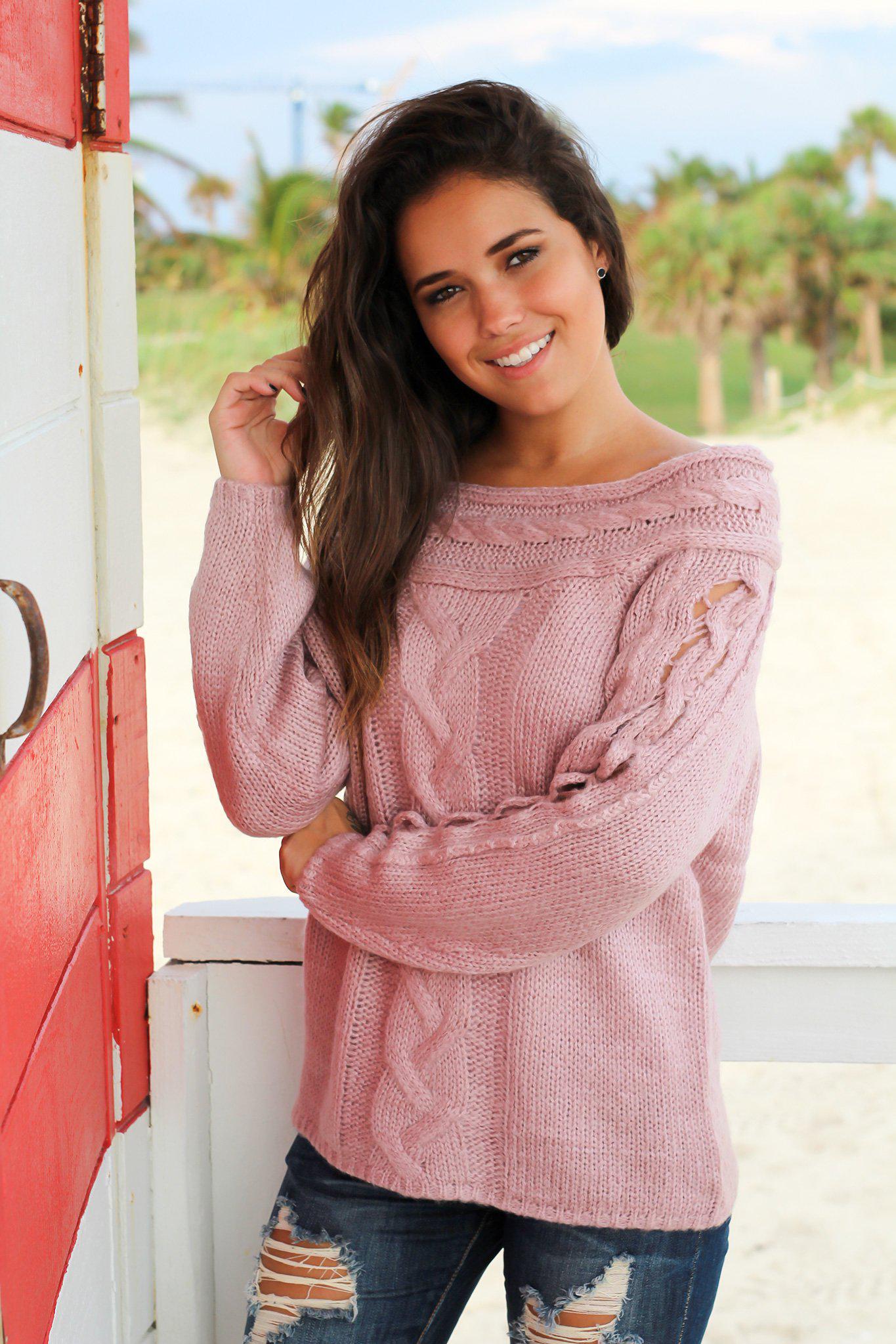 Adorable Mauve-colored Knitted Sweater for Fall and Winter
