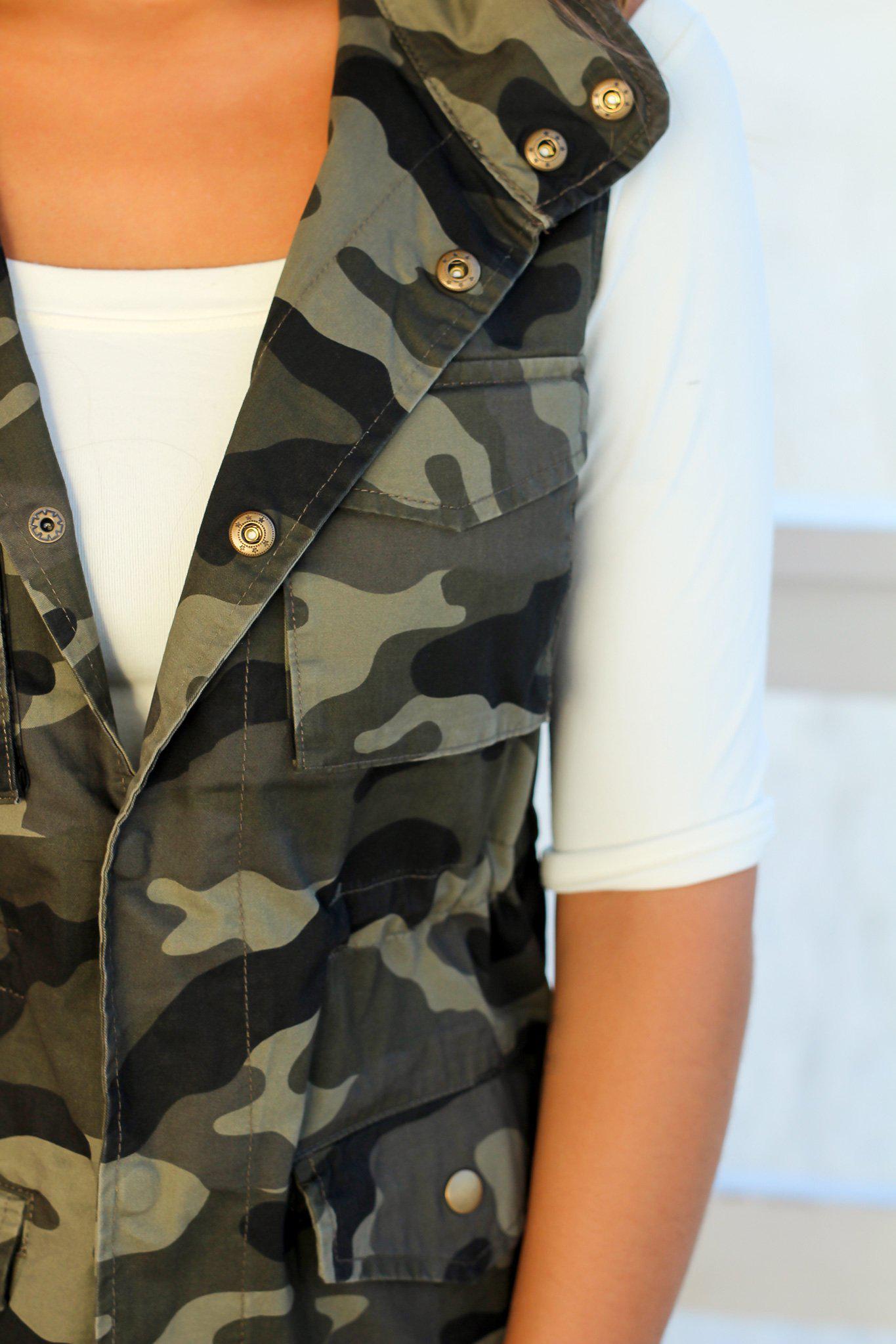 Stylish Camouflage Print Snap - Button Cotton Vest