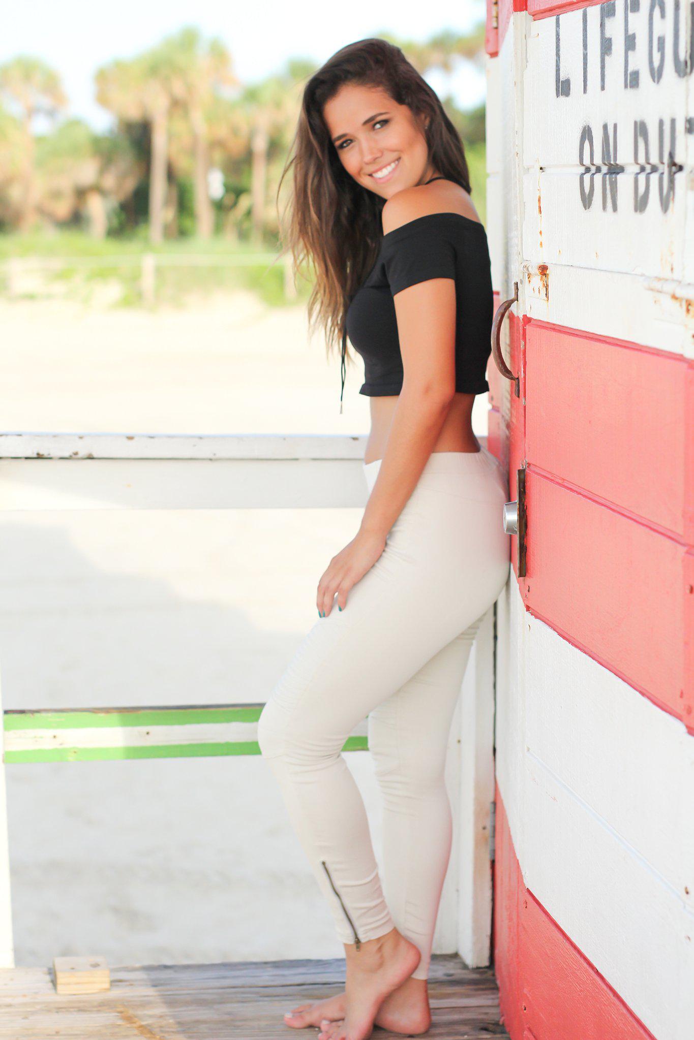 Stylish Light Gray Motorcycle-Inspired Jeggings Featuring Ankle Zippers for Fashionable Women