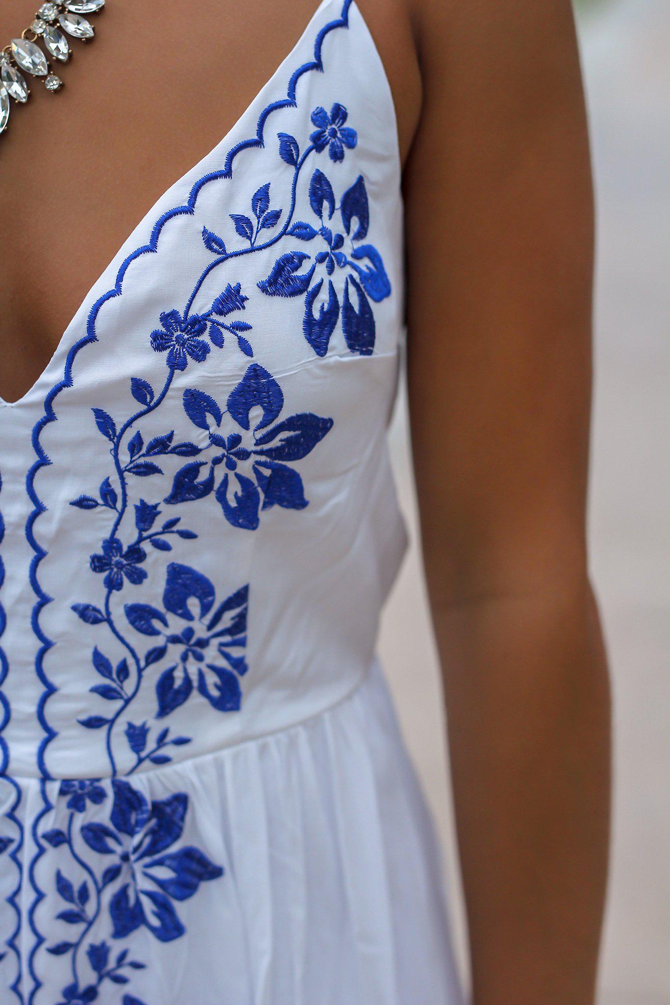 Exquisite Ivory Floral-Embroidered Women's Maxi Dress for Special Occasions