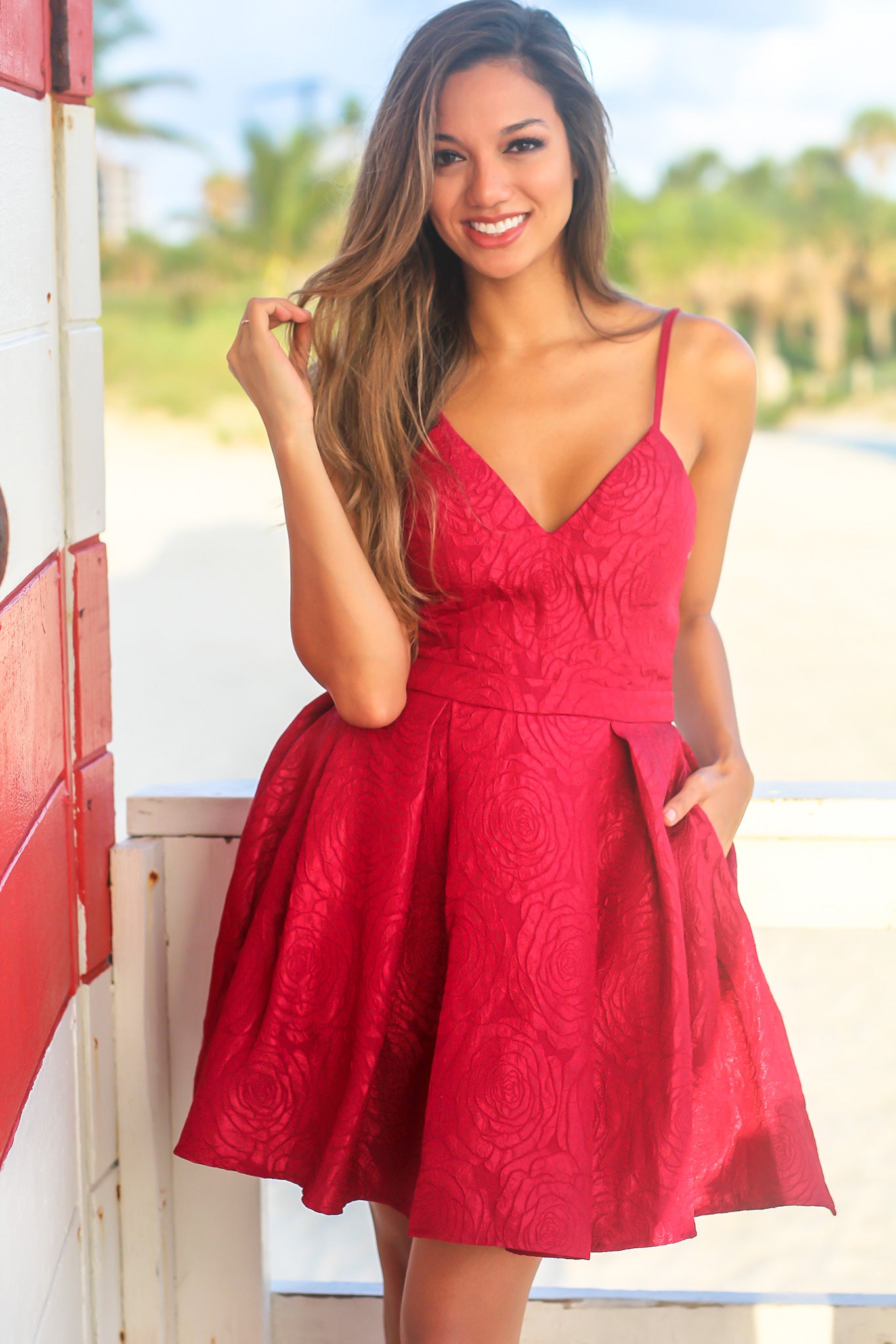 Stylish Burgundy Short Cocktail Dress Adorned with Rose Floral Embroidery