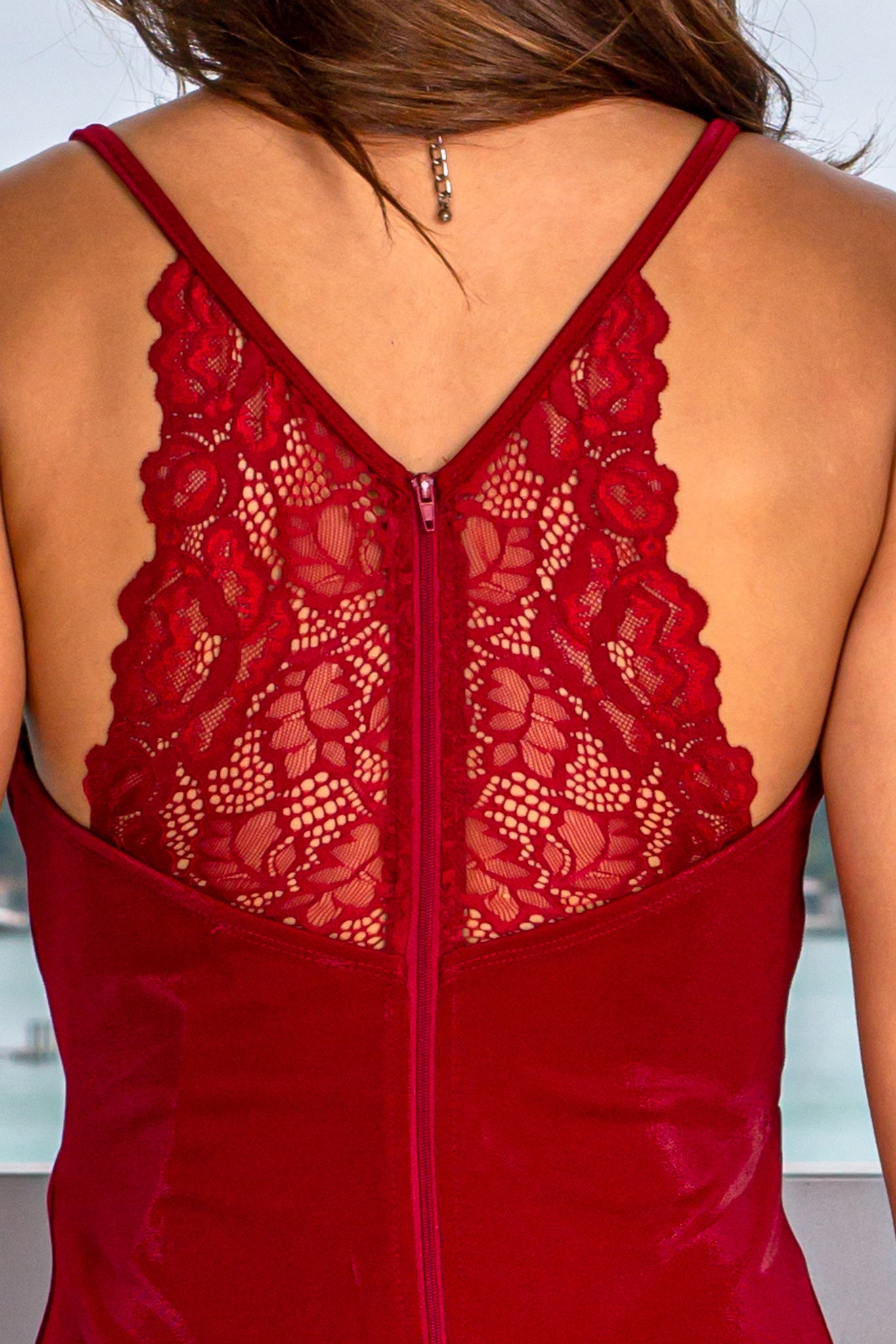 Stylish Burgundy Fitted Lace Back Mid-Length Party Dress