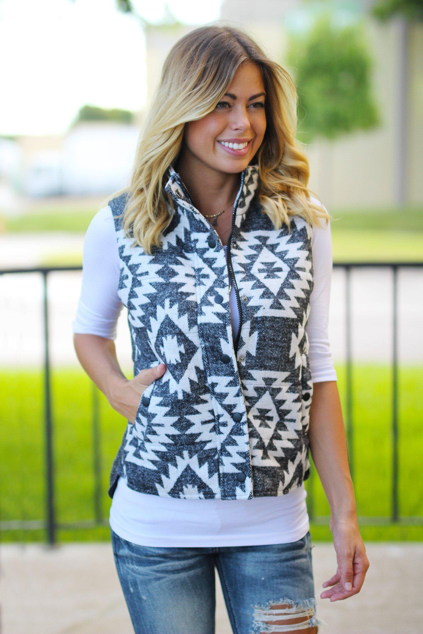 Stylish Charcoal Aztec Design Sleeveless Vest with Convenient Pockets