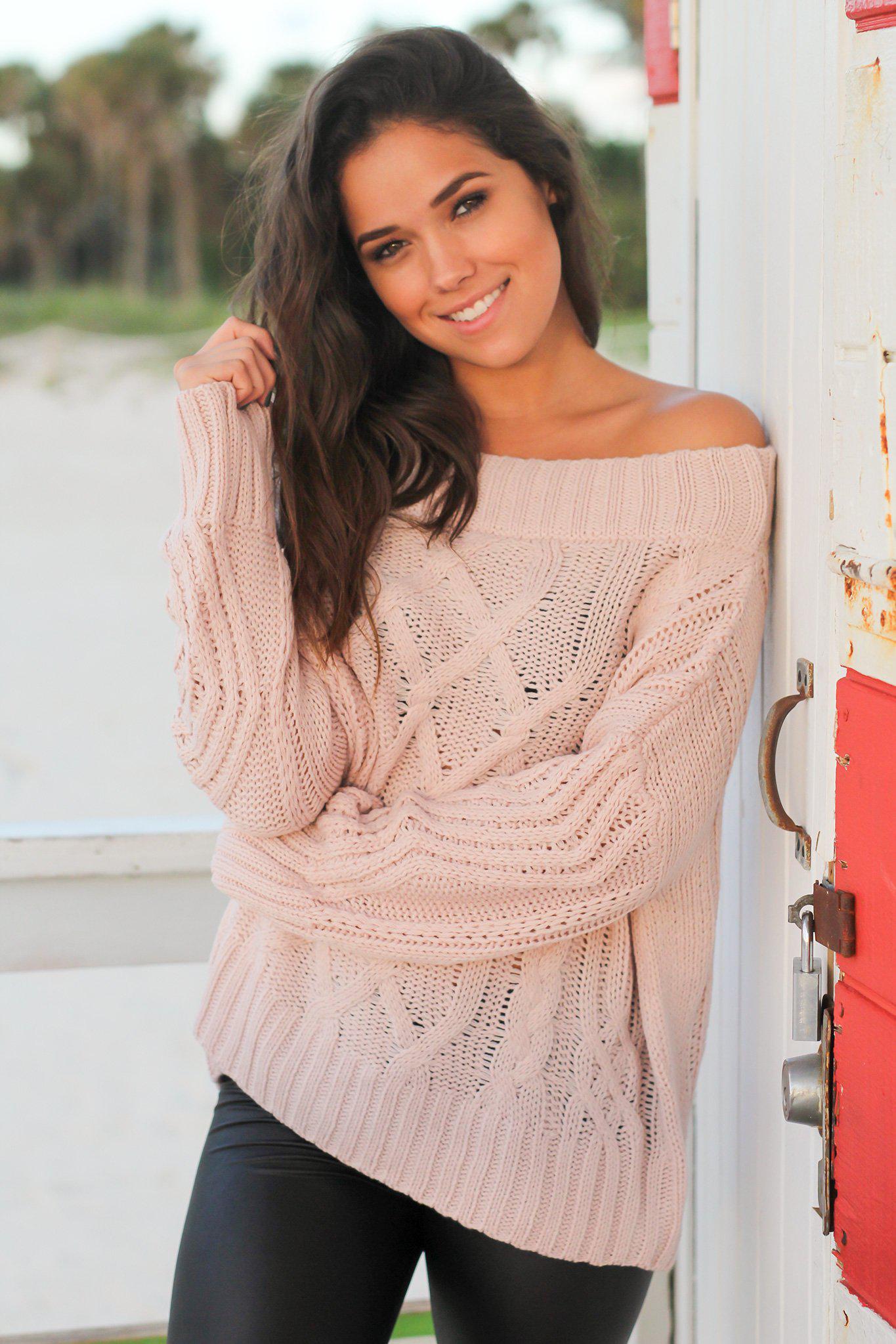 Adorable Loose-Fit Long-Sleeved Light Pink Knit Sweater for Fall and Winter