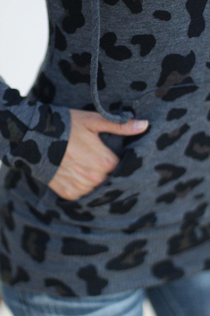 Stylish Charcoal Gray Leopard Print Hoodie with Front Pocket