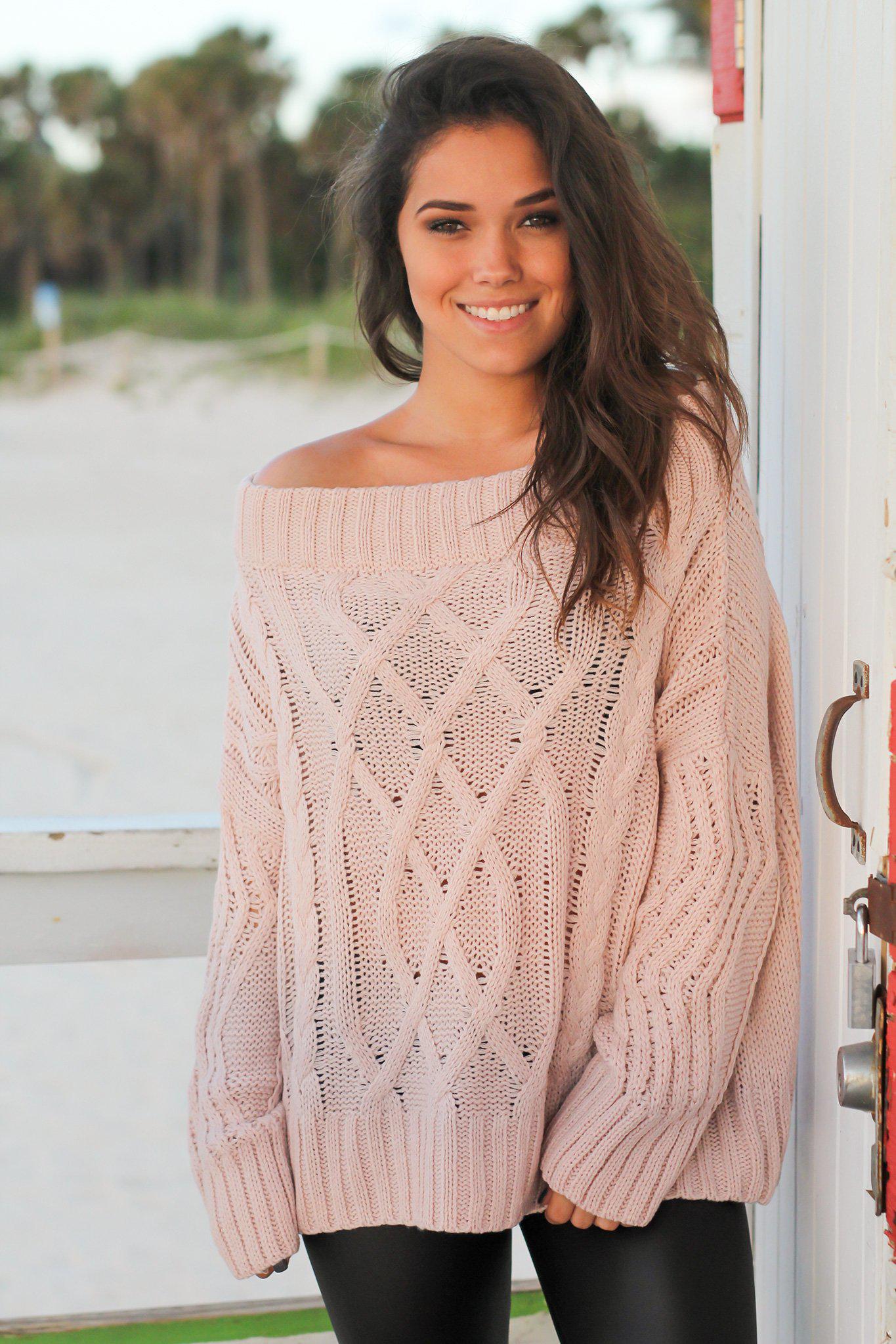 Adorable Loose-Fit Long-Sleeved Light Pink Knit Sweater for Fall and Winter