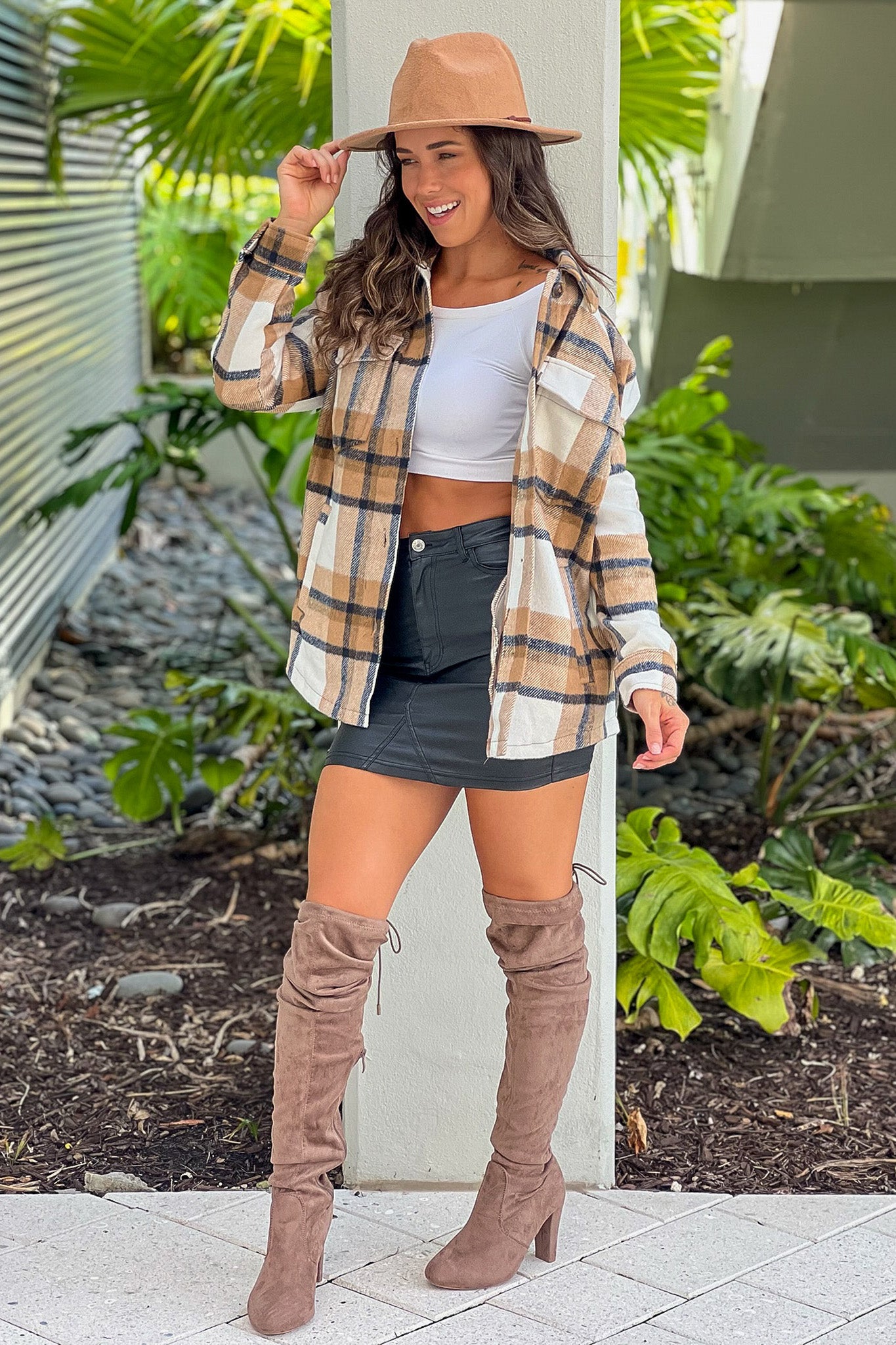 Stylish Camel Plaid Button-Up Casual Shacket for Fall and Winter