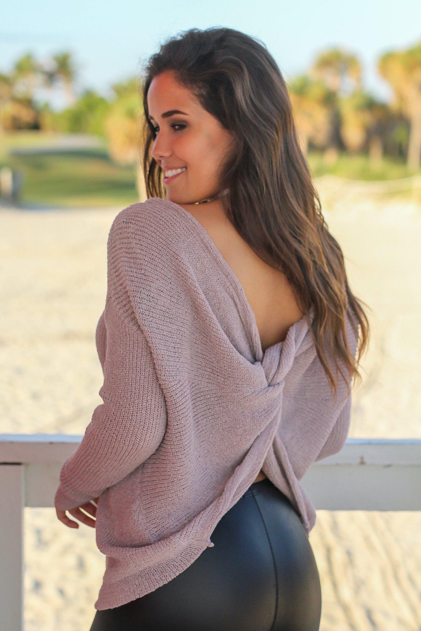 Charming Women's Mauve Knitted Sweater Featuring Knot Decoration