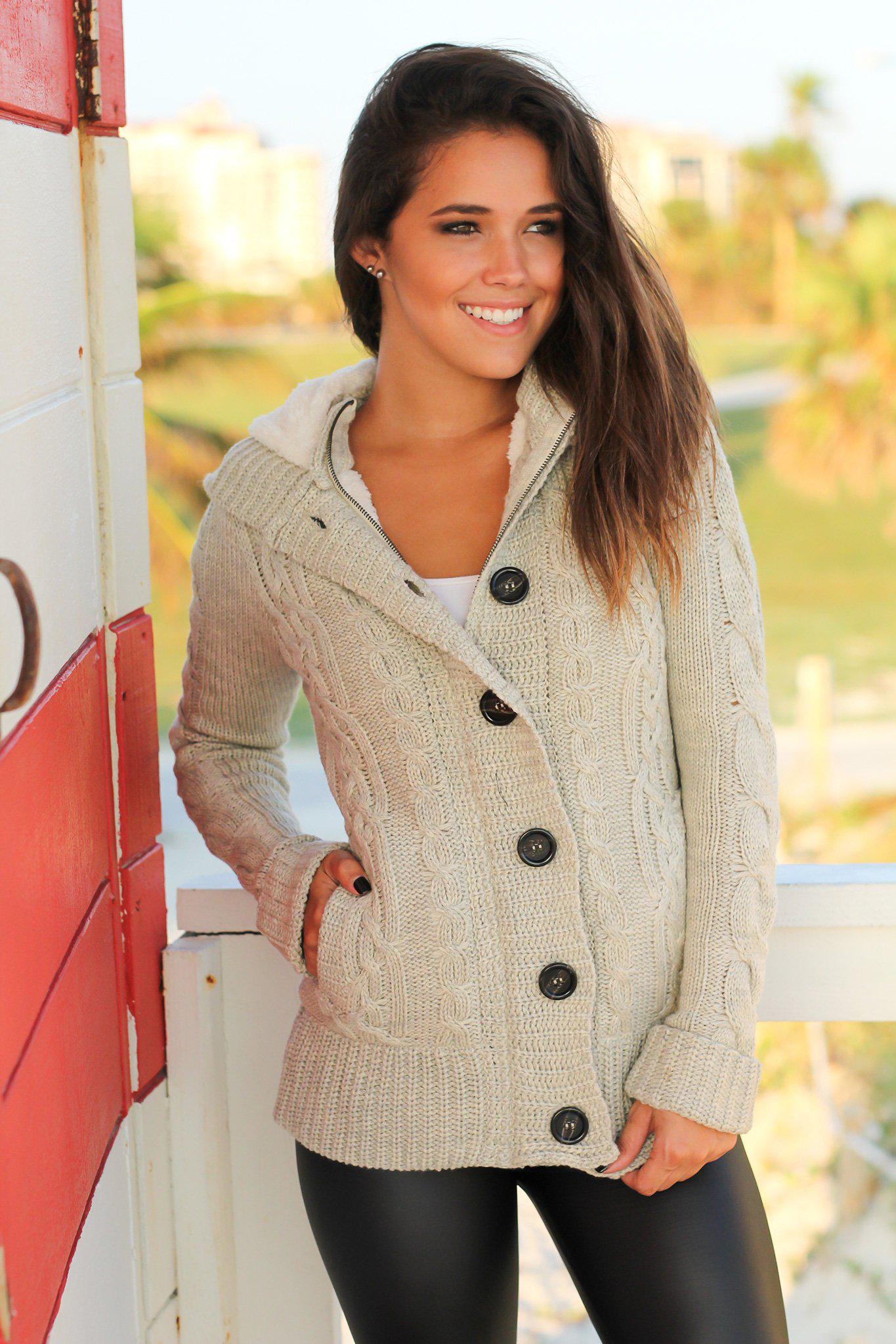 Stylish Khaki Knitted Sweater Featuring a Faux Fur Hood