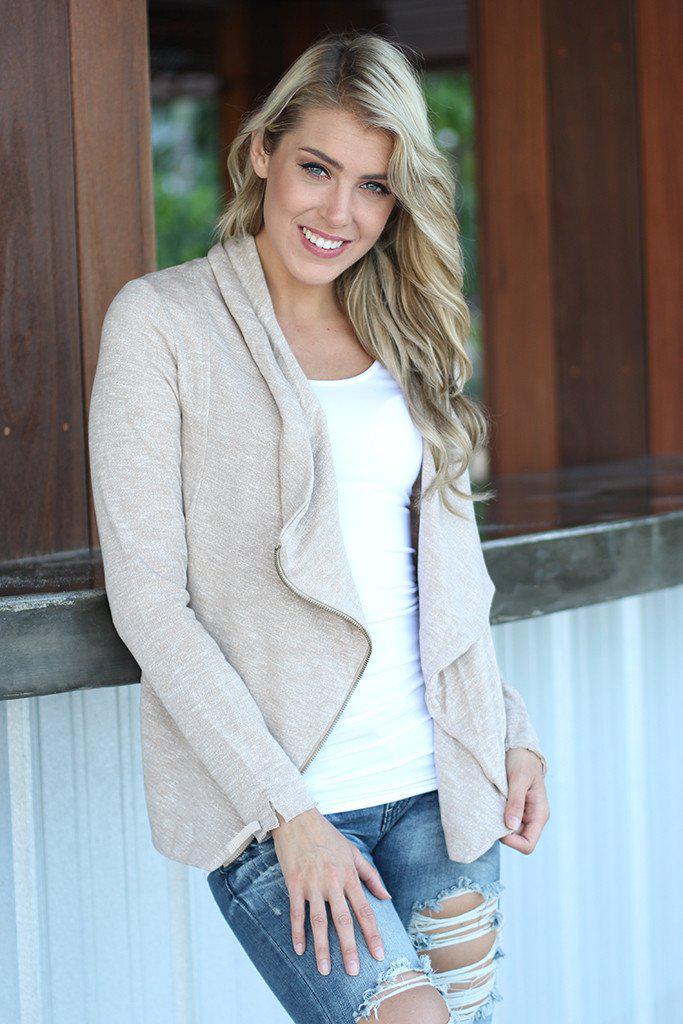 Stylish Ivory Asymmetrical Zippered Women's Jacket for All Seasons