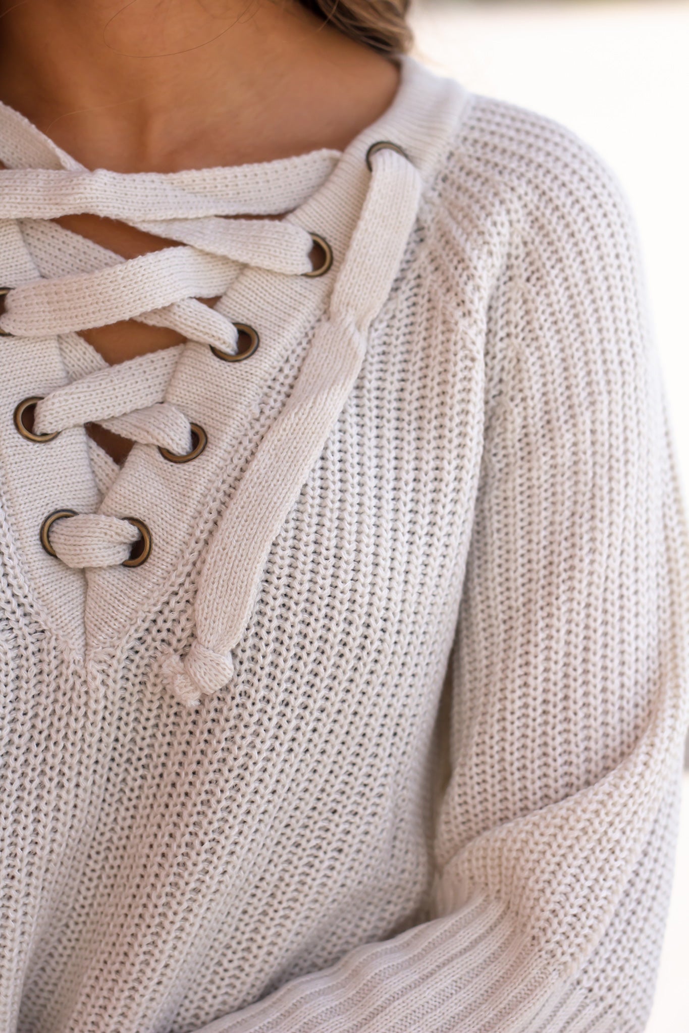 Stylish Light Gray Knit Lace-Up Bell-Sleeve Sweater for Fall and Winter