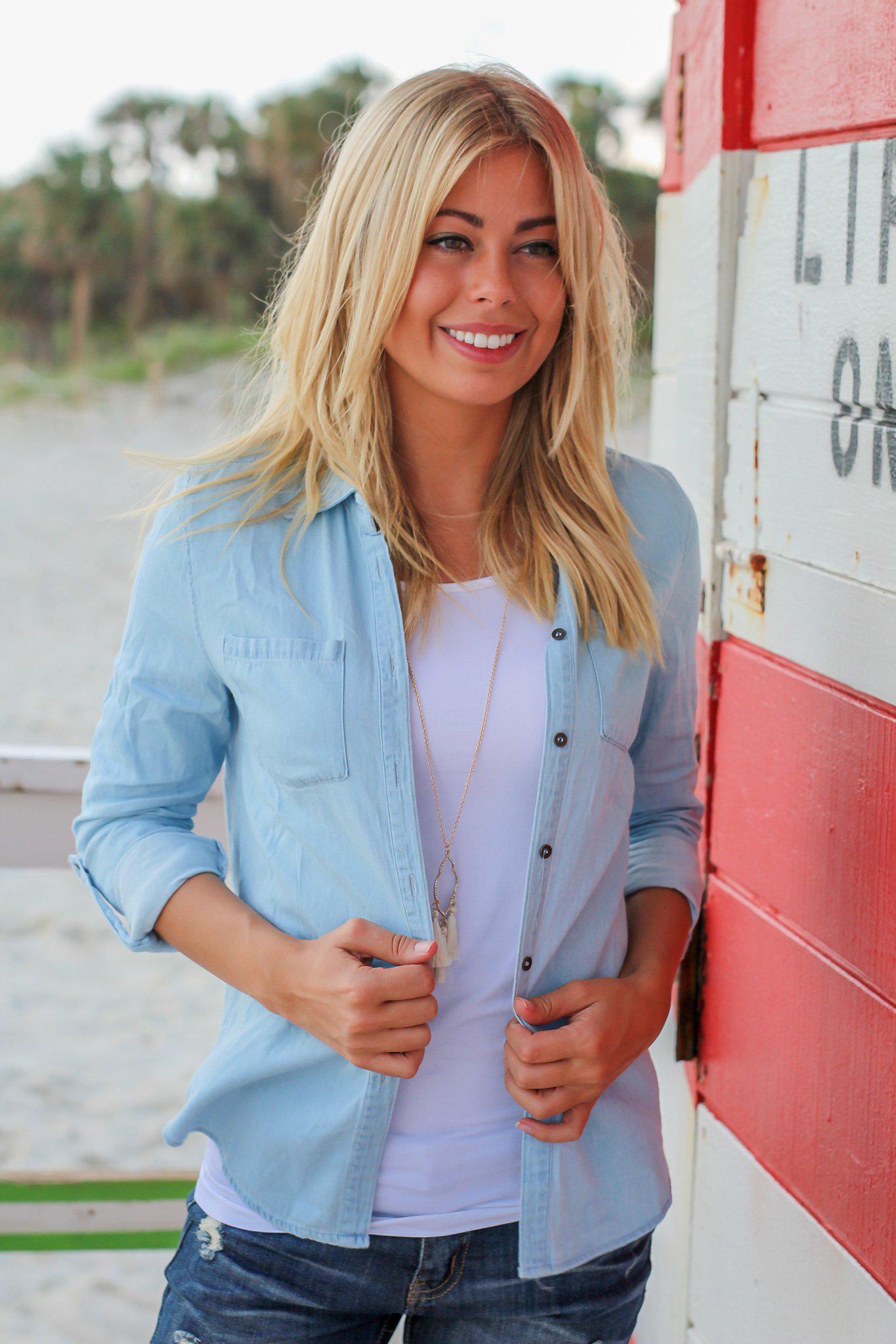 Stylish Light Blue Chambray Long - Sleeve Button - Down Top for All Occasions