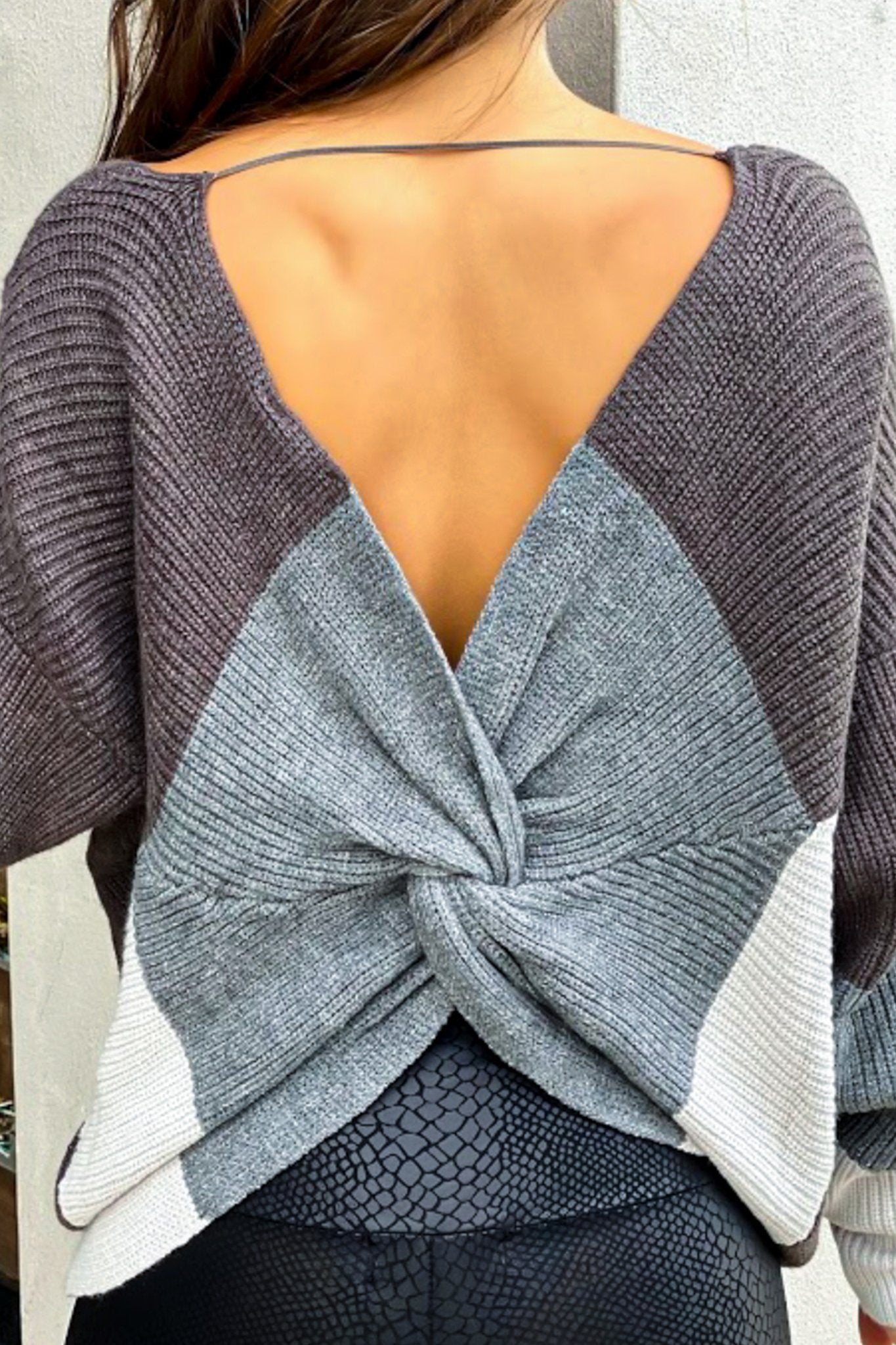 Stylish Charcoal Color Block Knitted Sweater for Fall Season