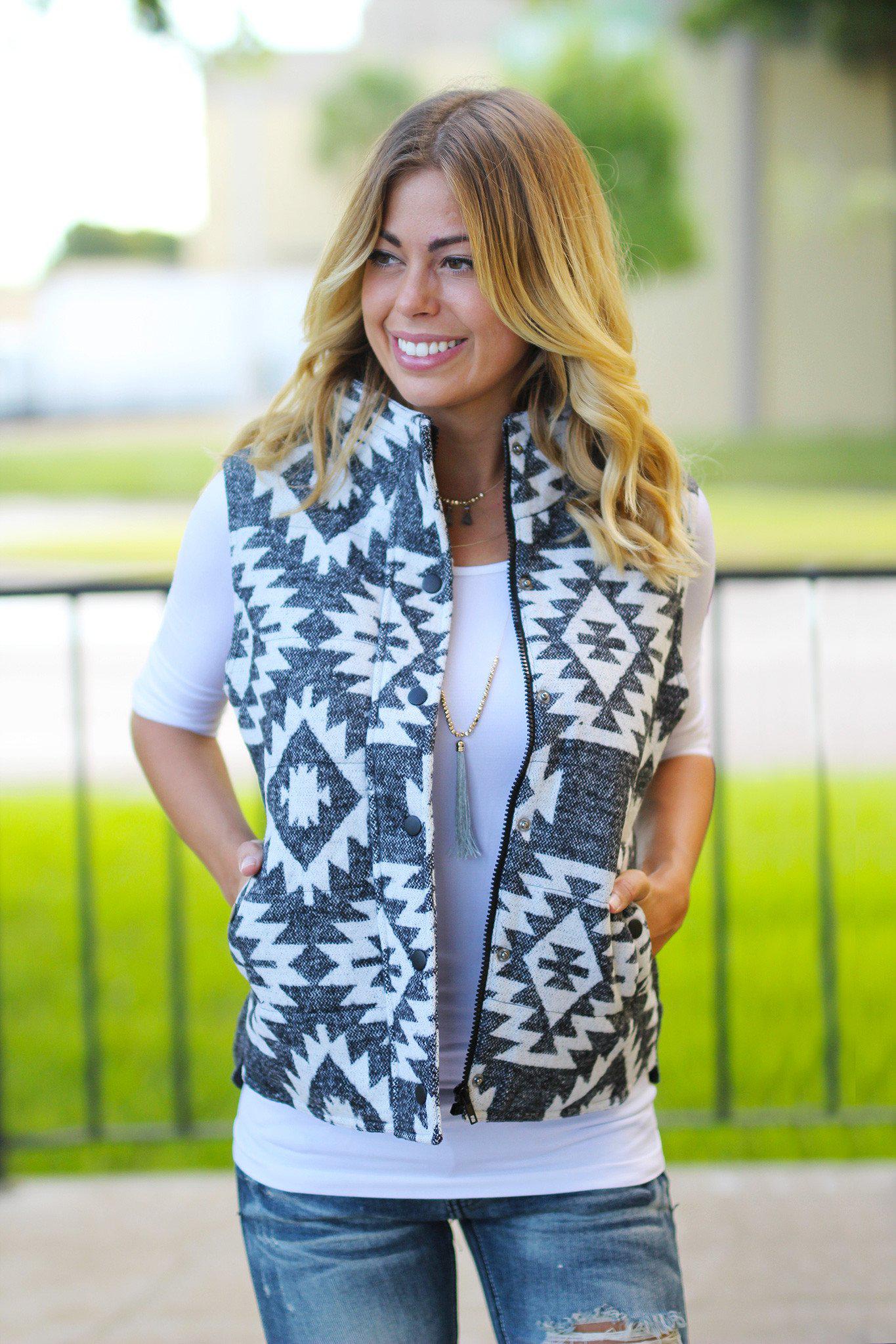 Stylish Charcoal Aztec Design Sleeveless Vest with Convenient Pockets