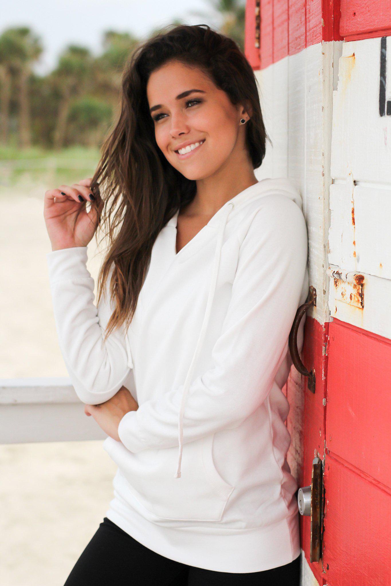 Stylish Ivory V-Neck Hoodie with Front Pocket for Cool Seasons