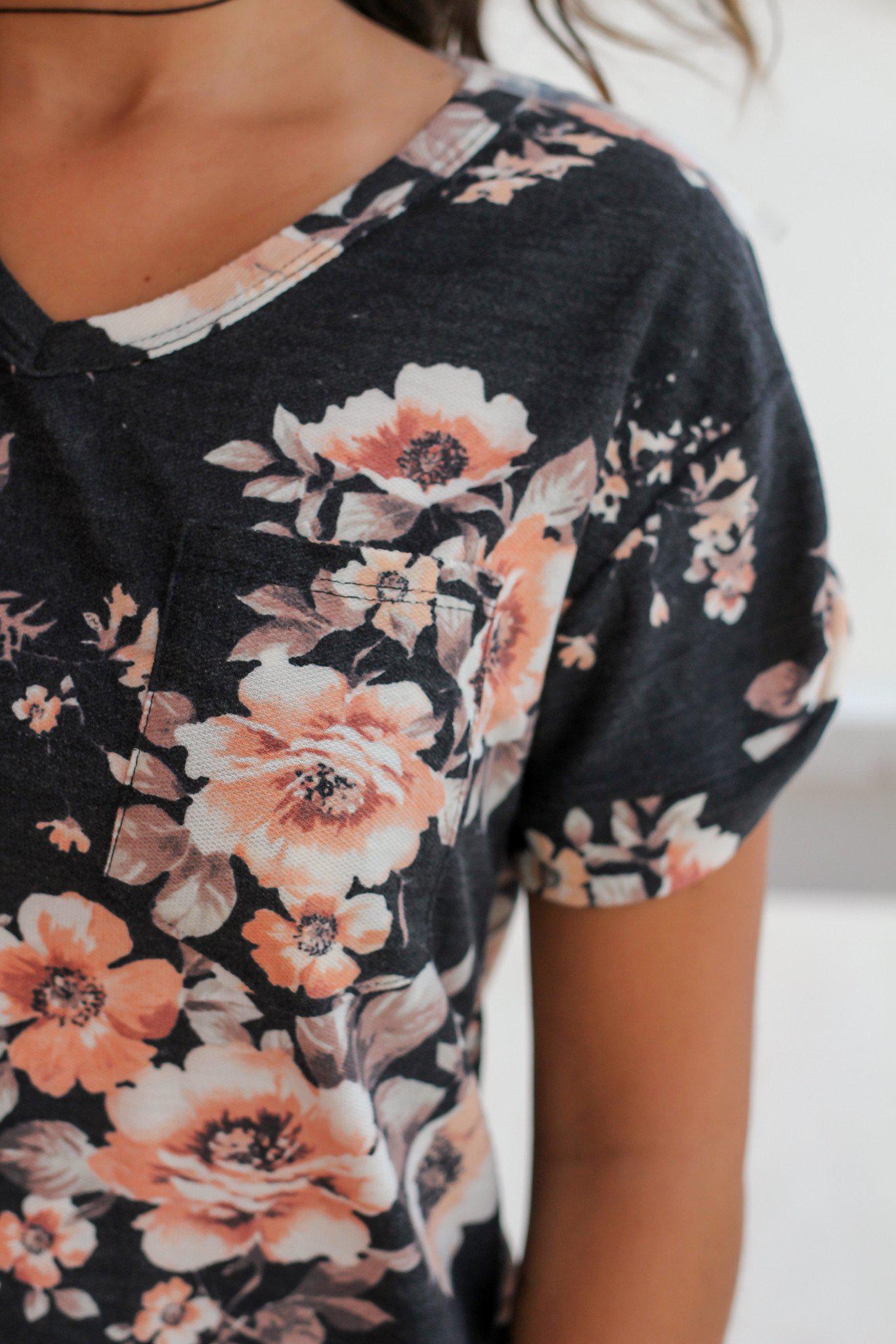 Stylish Charcoal Floral Short-Sleeve V-Neck Summer Top