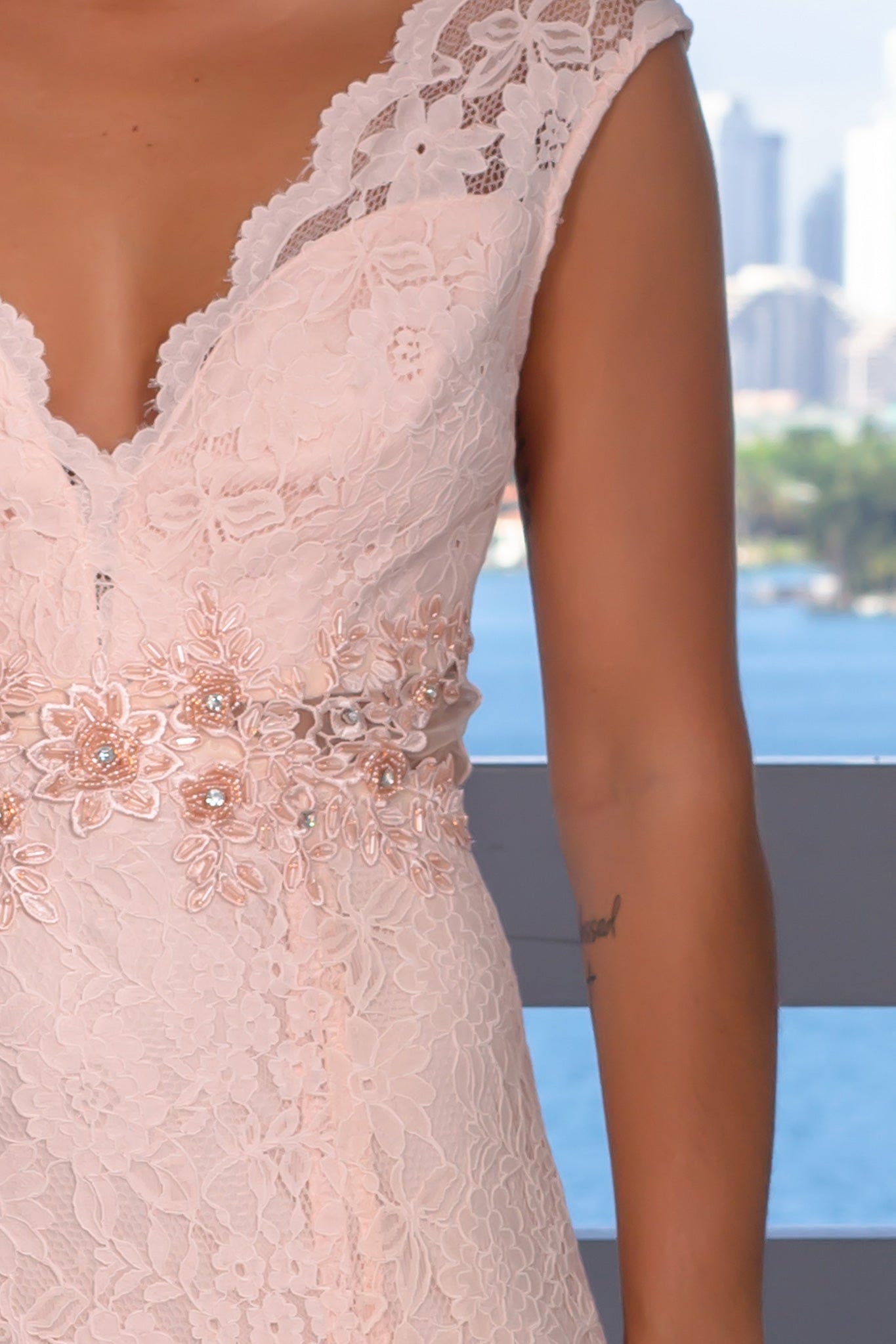 Elegant Blush-Colored Lace Formal Maxi Dress with Scalloped Neckline Design