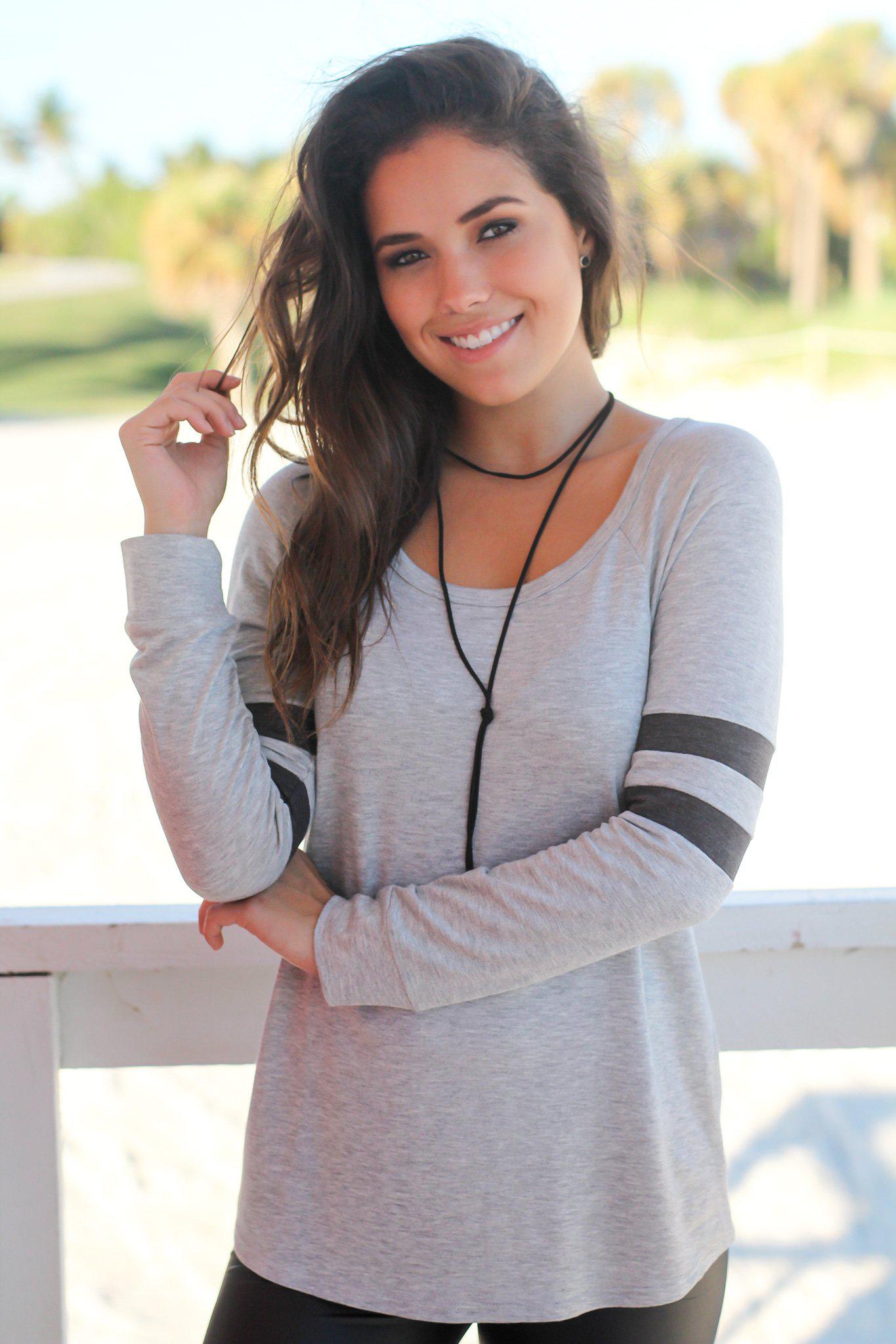 Stylish Heather Gray Long - Sleeve Varsity Casual Top with Charcoal Stripes