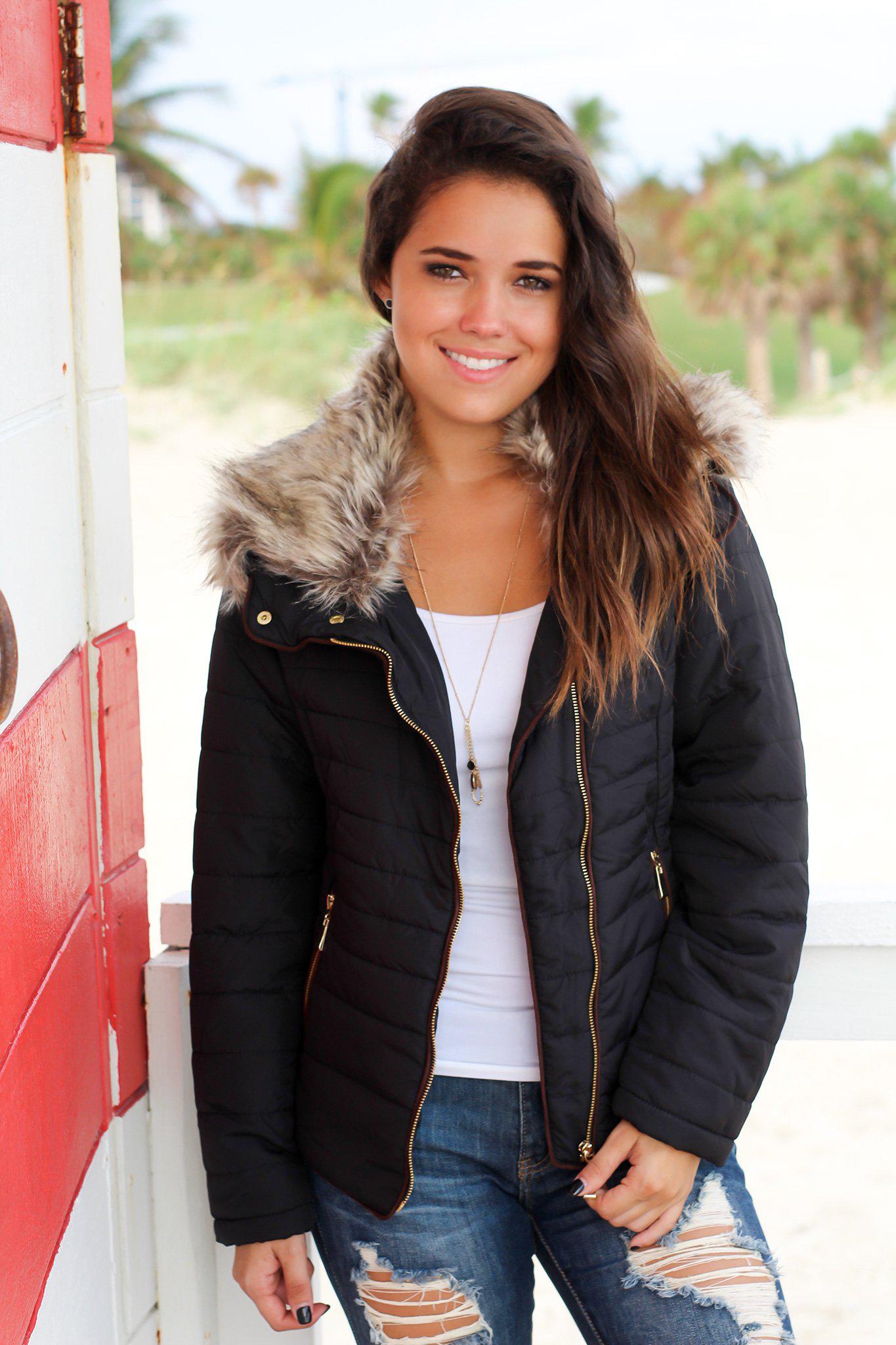 Stylish Black Quilted Jacket with Side Zipper for Fall and Winter