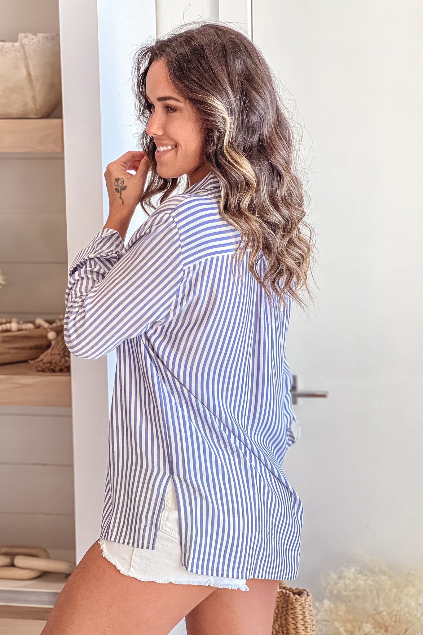Stylish Blue and Off - White Striped Roll - Up Sleeve Button - Down Casual Shirt for Fashionistas