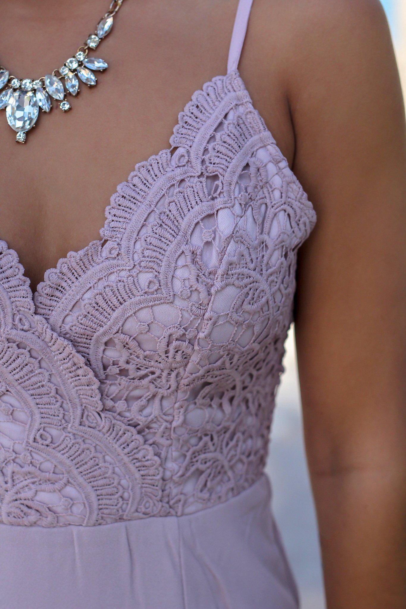 Elegant Mauve Sleeveless Crochet-Designed Top Maxi Dress with Stylish Side Slit for Special Occasions