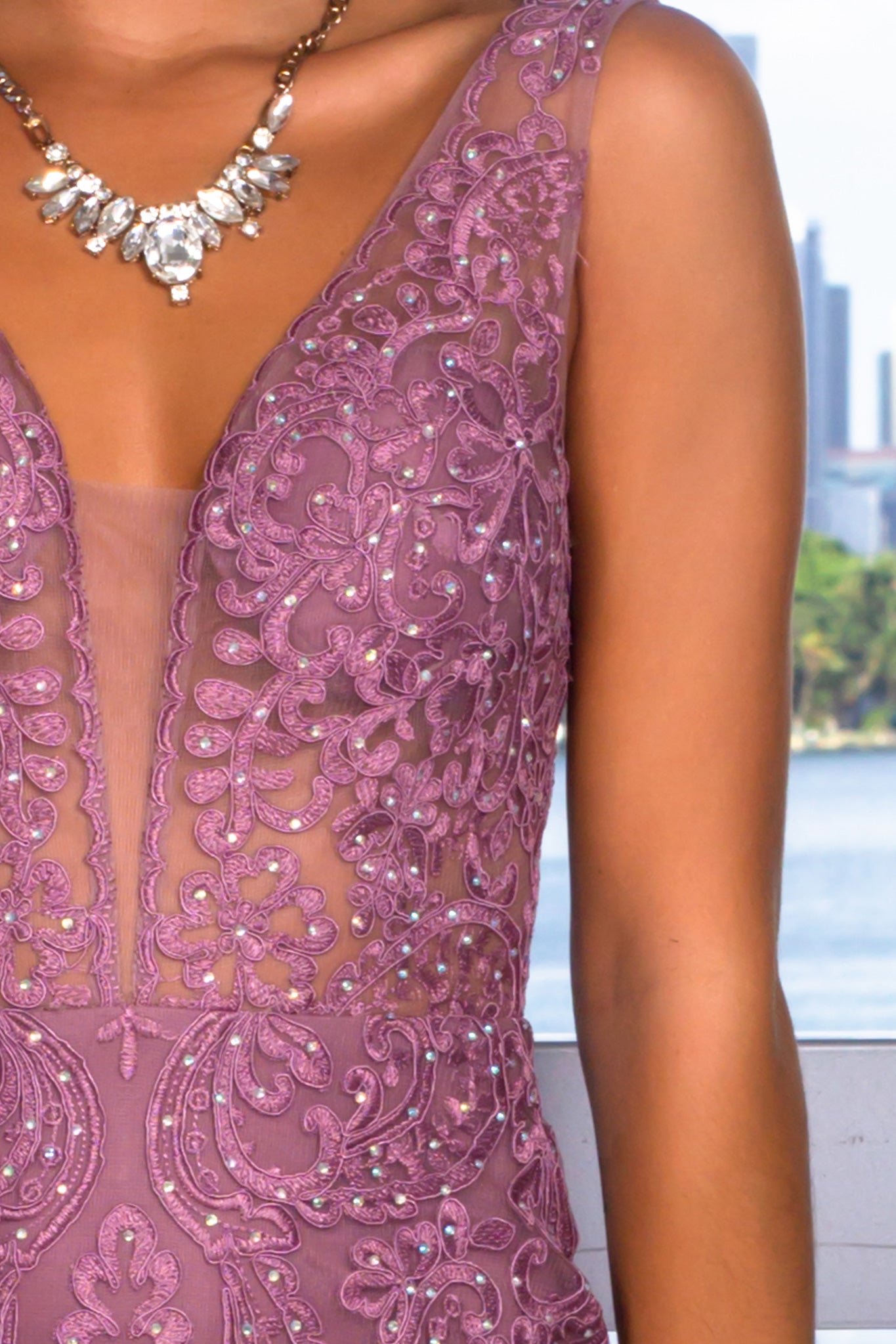 Stunning Mauve Lace and Tulle Maxi Dress for Elegant Outings