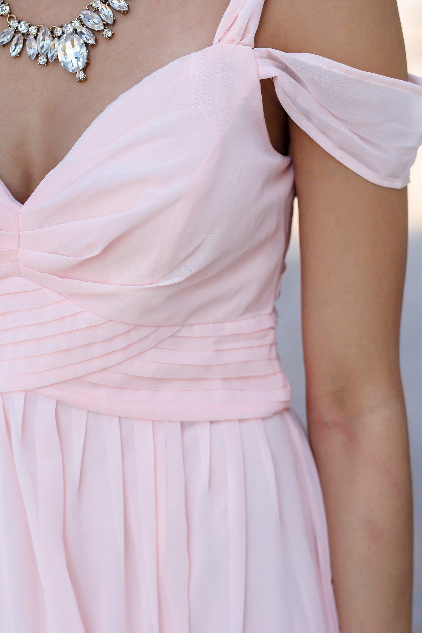 Fabulous Blush-Colored Off-Shoulder Maxi Dress Featuring a Pleated Top for Special Occasions