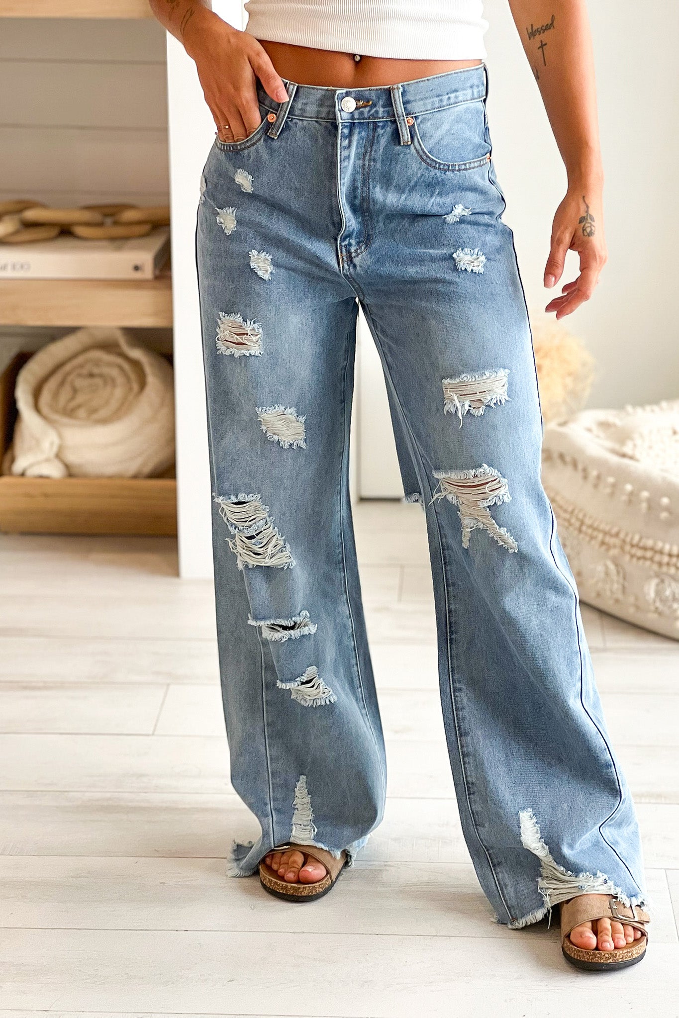 Stylish Mid Rise Wide Leg Distressed Denim Jeans for Trendy Looks