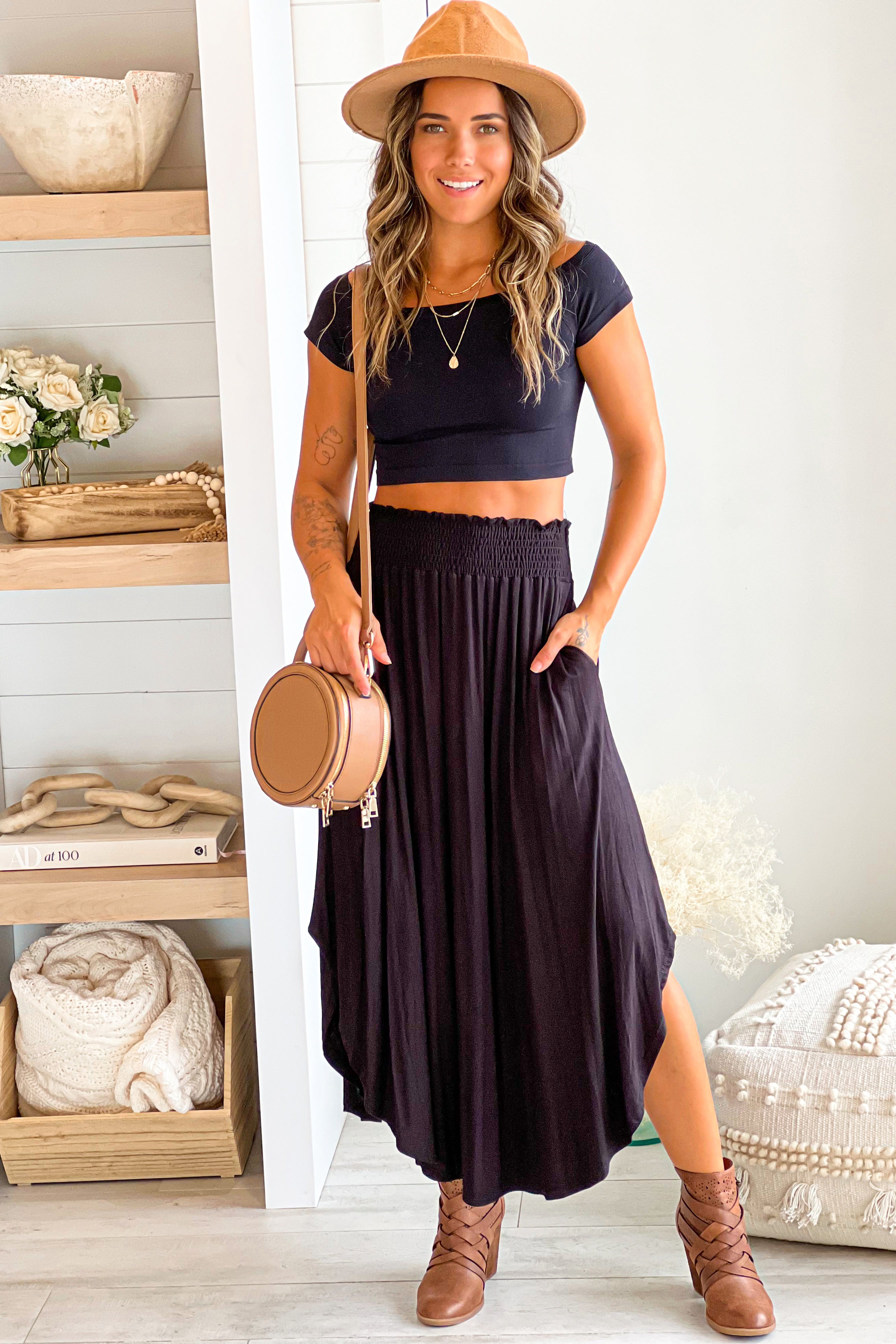Stylish Black High-Waisted Flowy Skirt with Convenient Pockets for Women