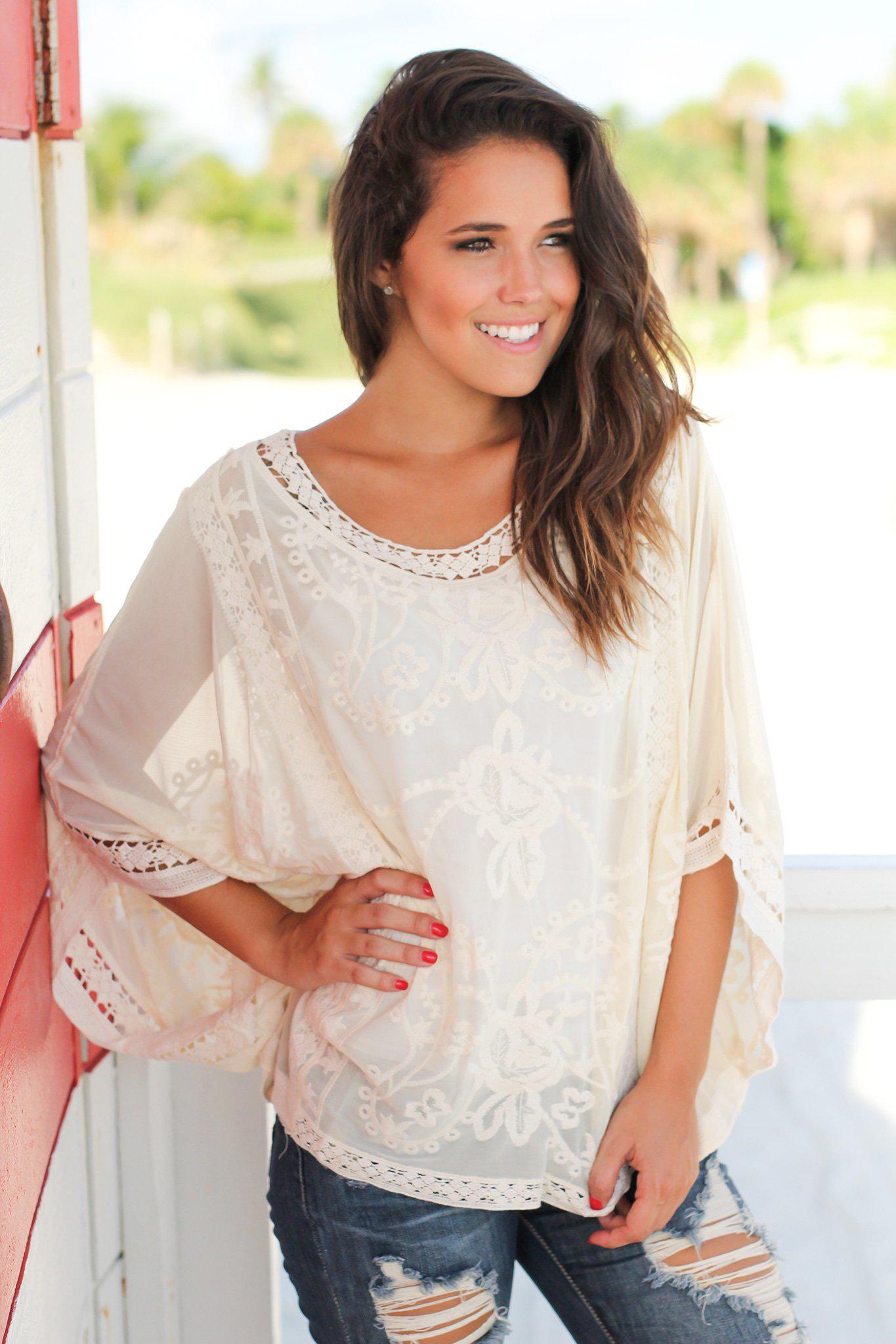 Stylish Cream Embroidered Loose - Fit Poncho for Your Wardrobe