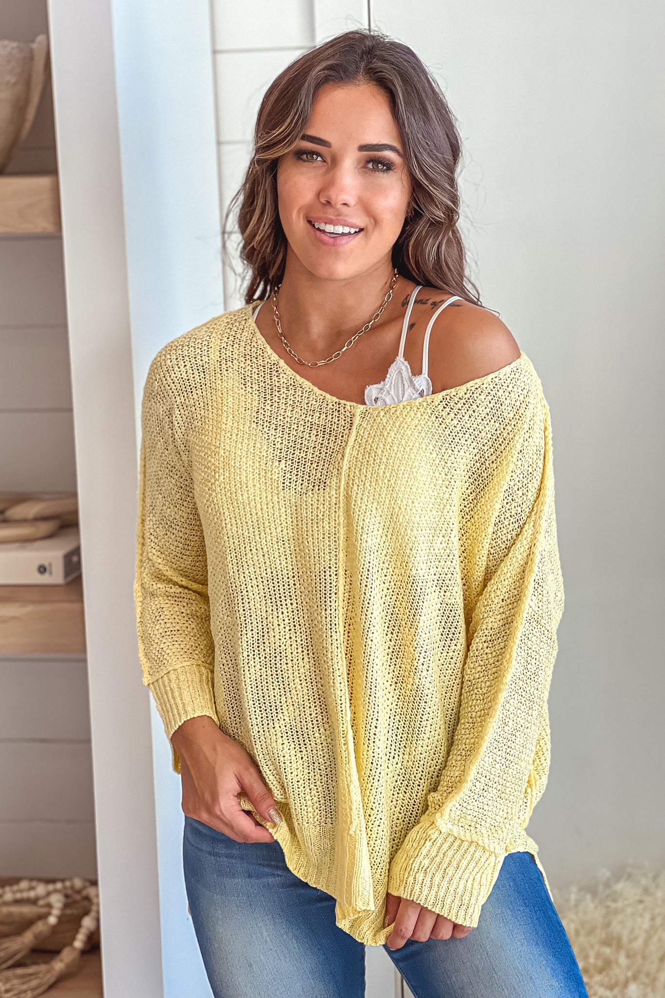 Stylish Women's Mellon V-Neck Long-Sleeved Knit Top for Fashionable Outfits