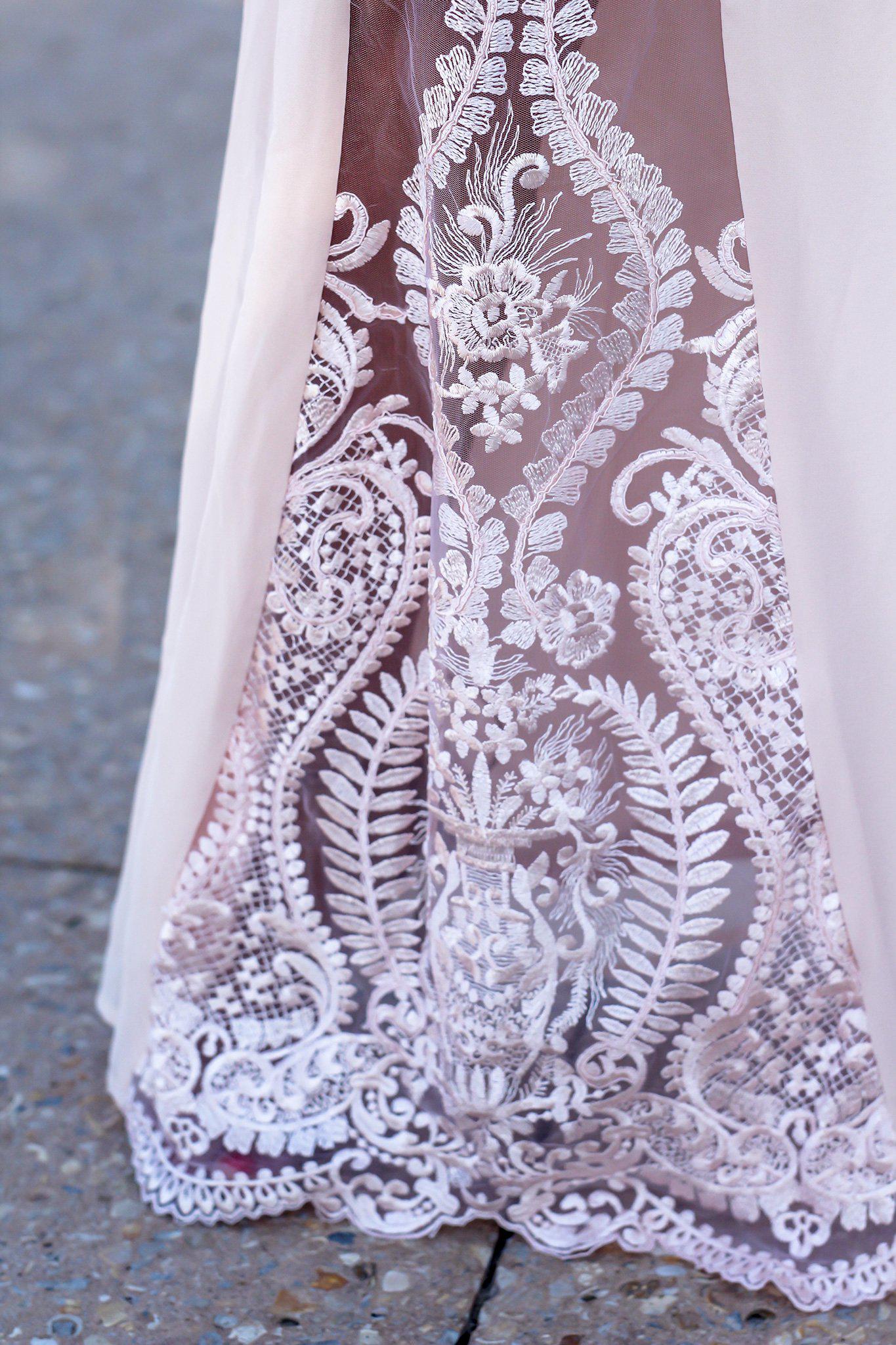 Elegant Blush Maxi Dress with Delicate Lace Side Slit