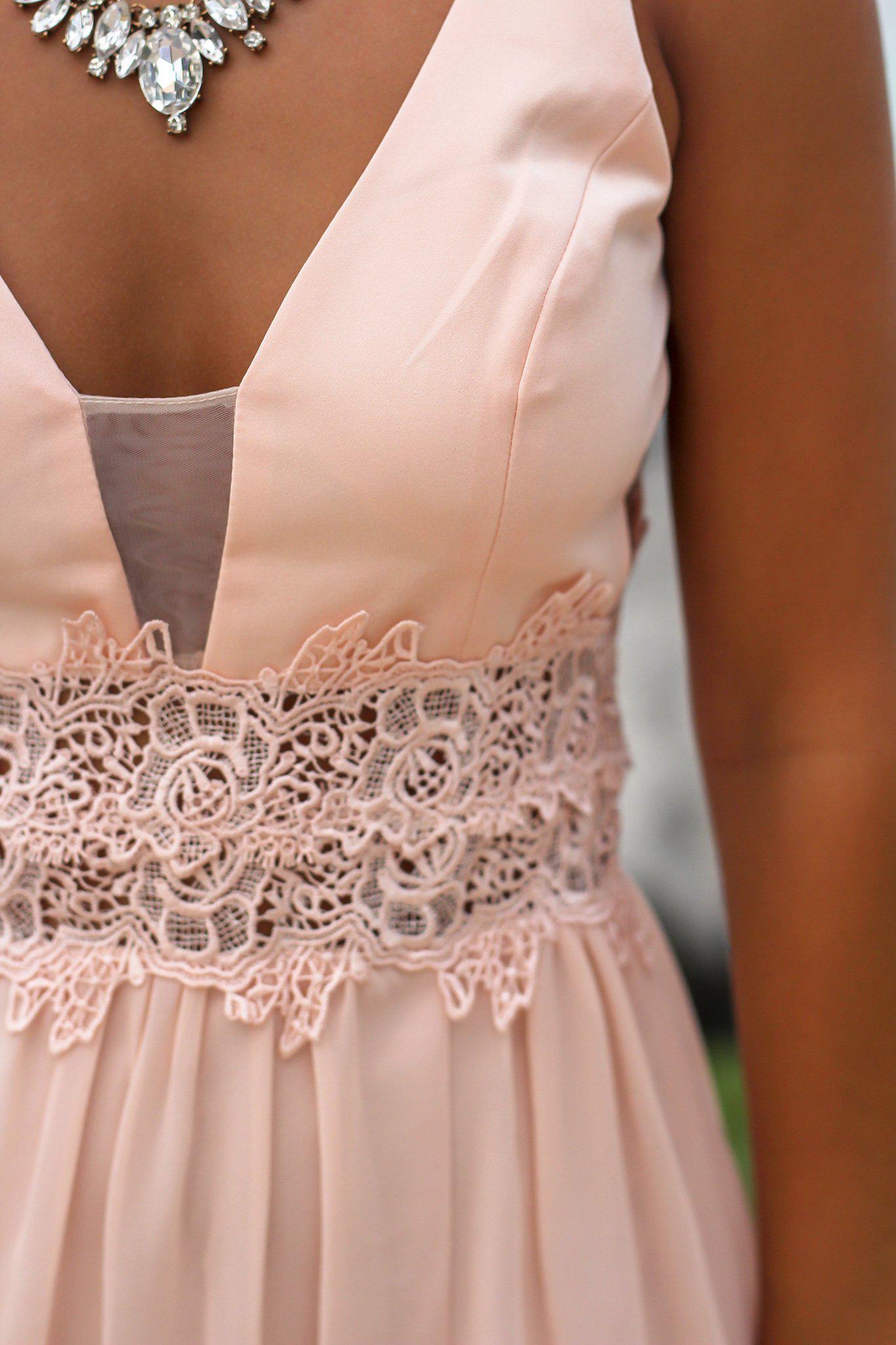 Elegant Blush Maxi Dress with Stunning Crochet Waist Design