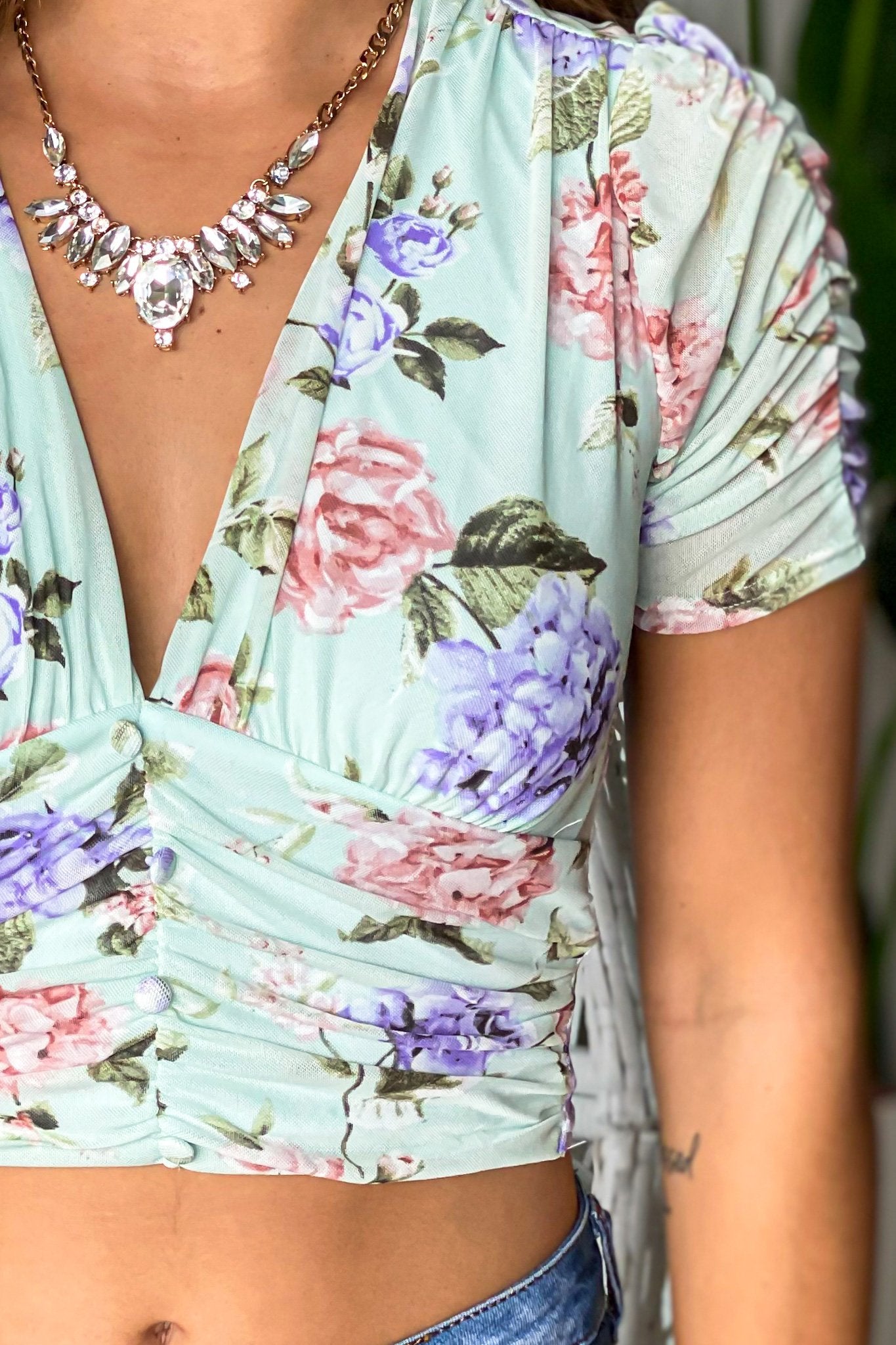 Adorable Mint Floral Short-Sleeved Mesh Crop Top for Spring