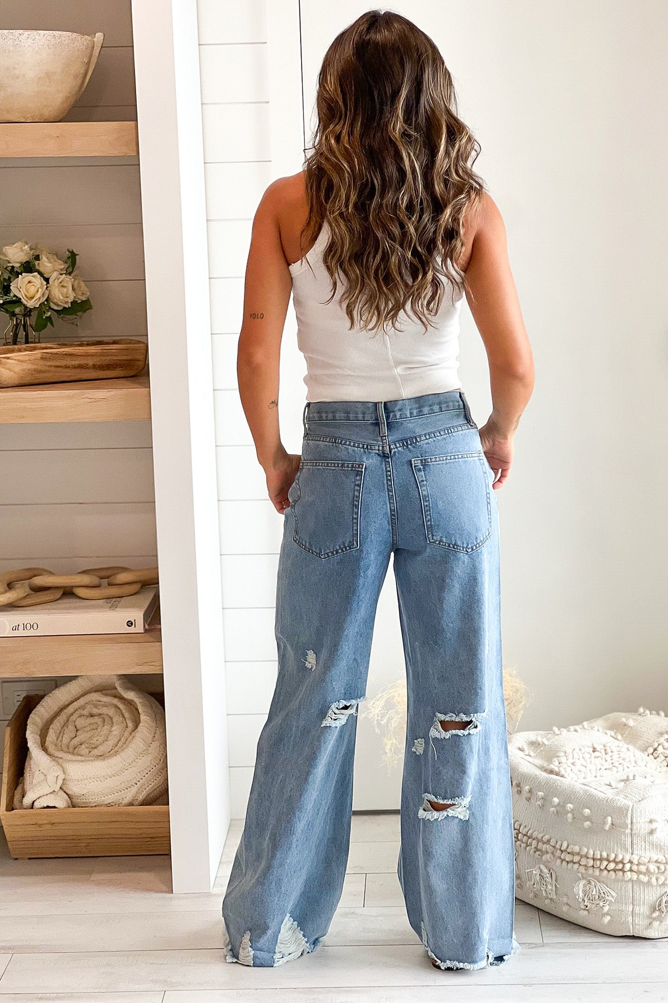 Stylish Mid Rise Wide Leg Distressed Denim Jeans for Trendy Looks