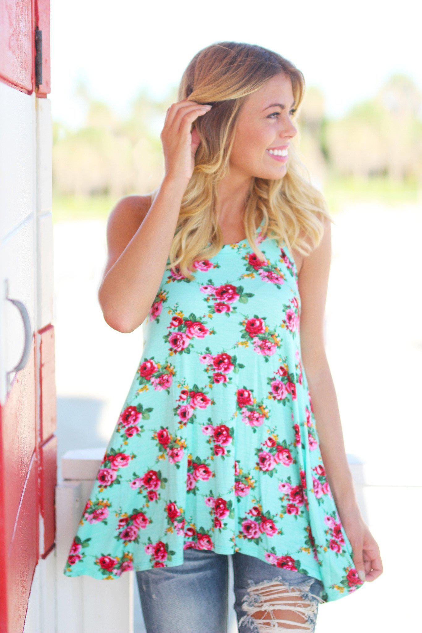 Charming Mint Floral Women's Tunic Top for Casual Wear